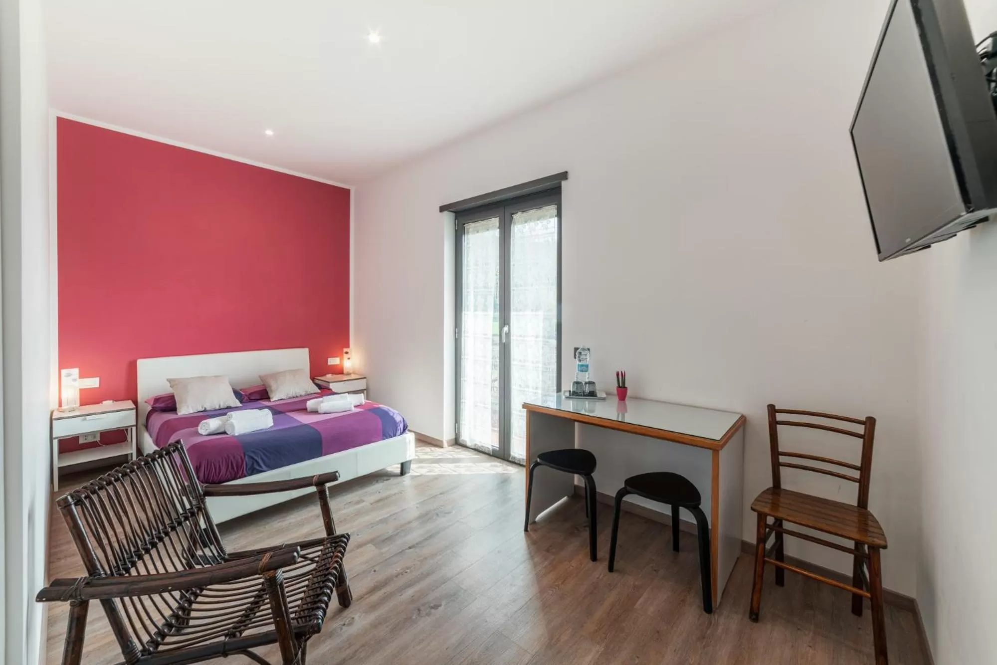 Photo of the whole room, Dining Area in B&B Il Giardino di Gabri