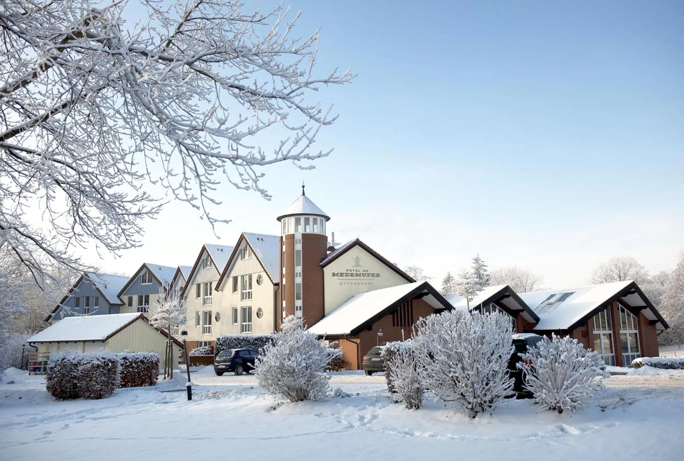 Facade/entrance in Hotel Am Medemufer