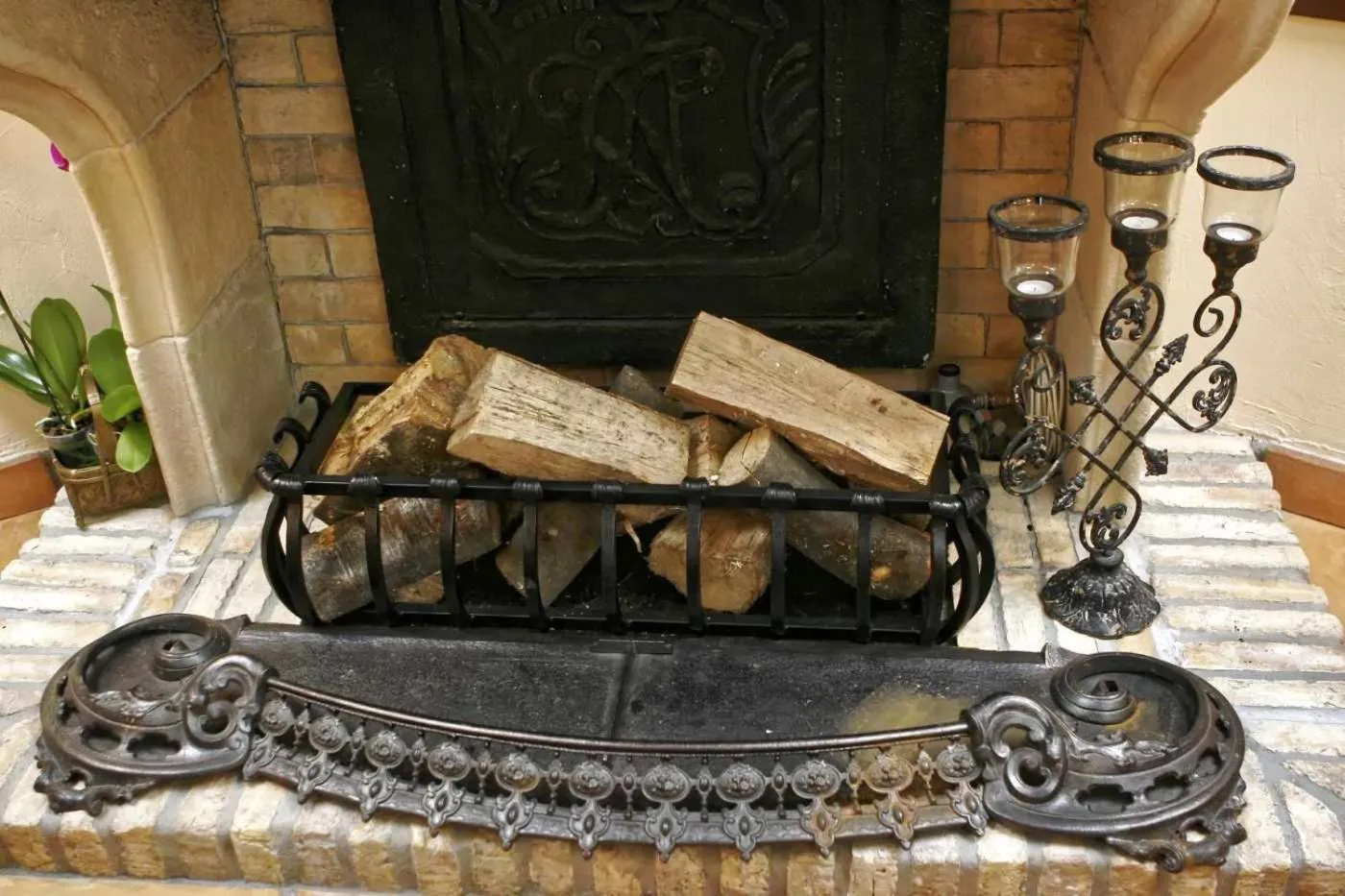 Food and drinks in Meg-Lozenetz Hotel