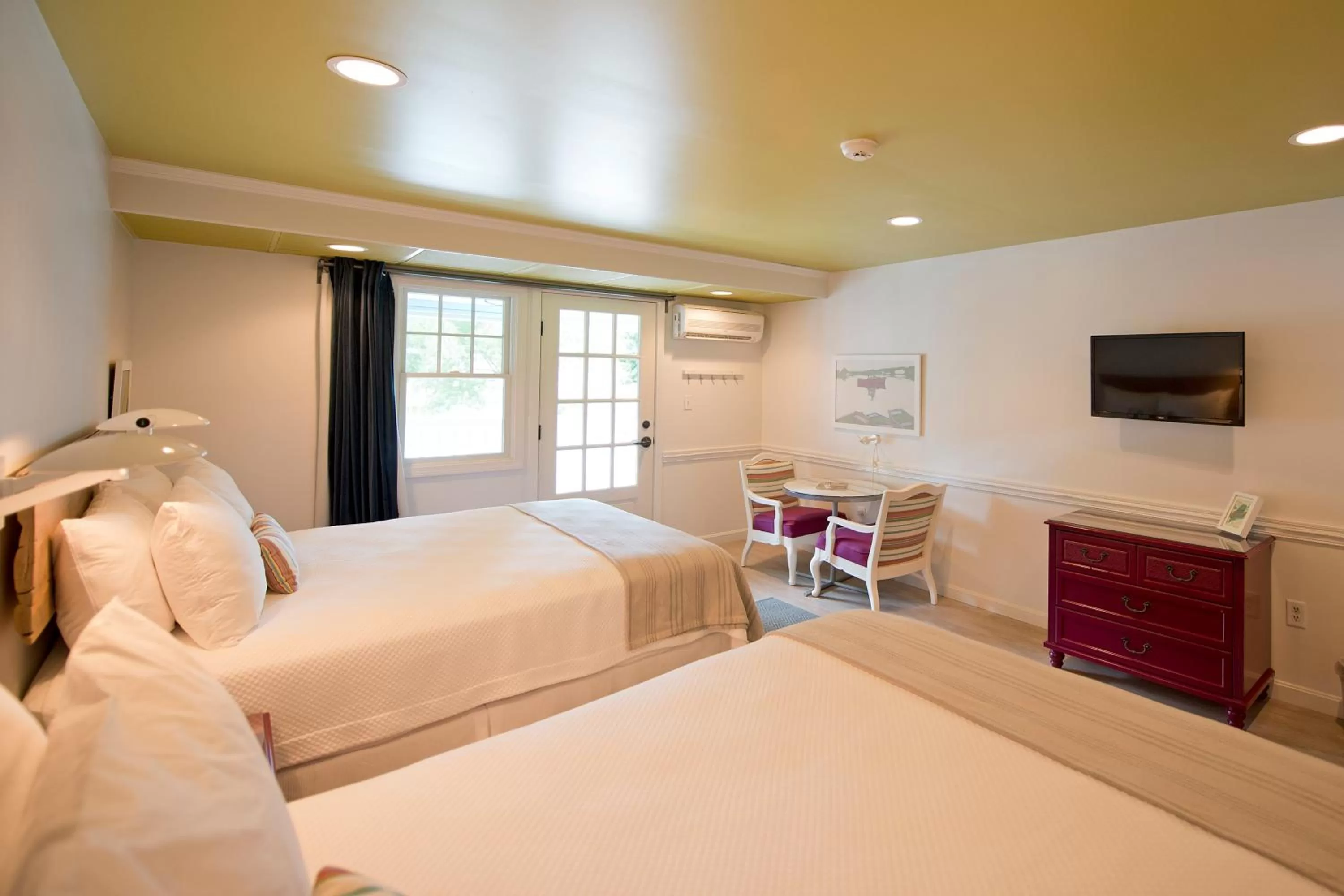 Bed in The Lodge on the Cove