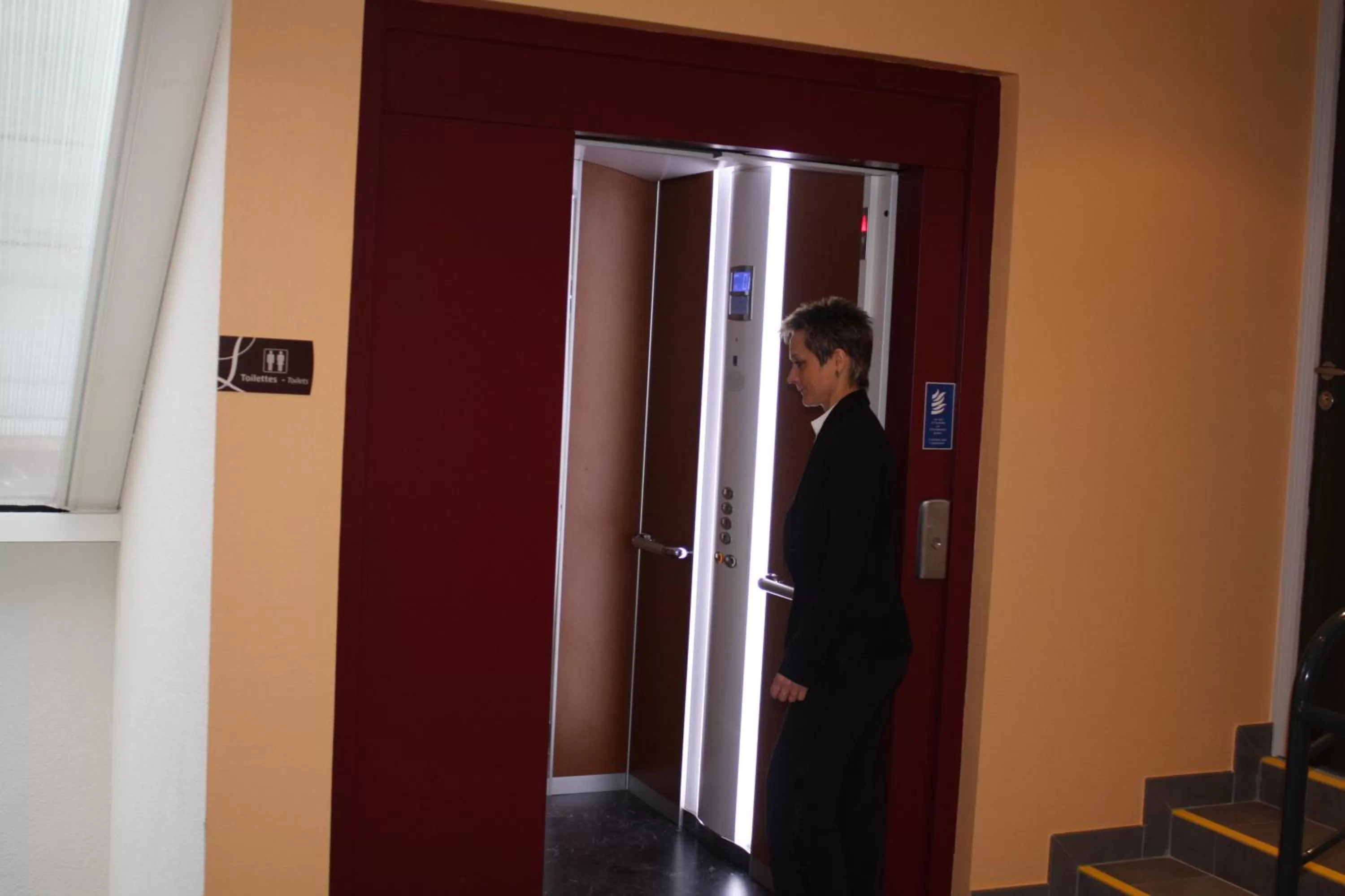 Lobby or reception in Logis Hôtel- Restaurant La Renaissance