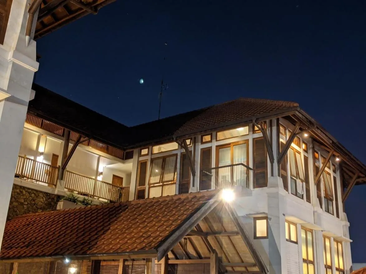 Property building in Villa Damar Boutique Hotel