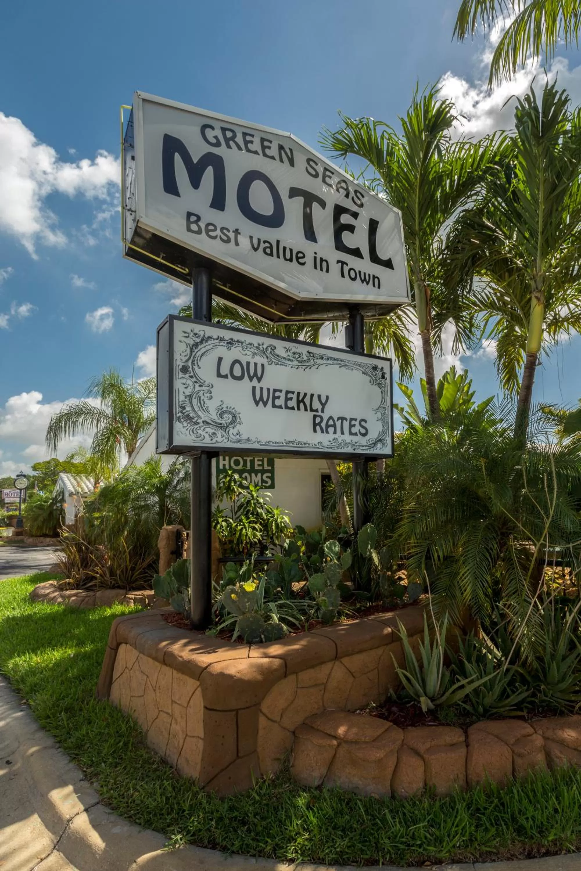 Green Seas Motel
