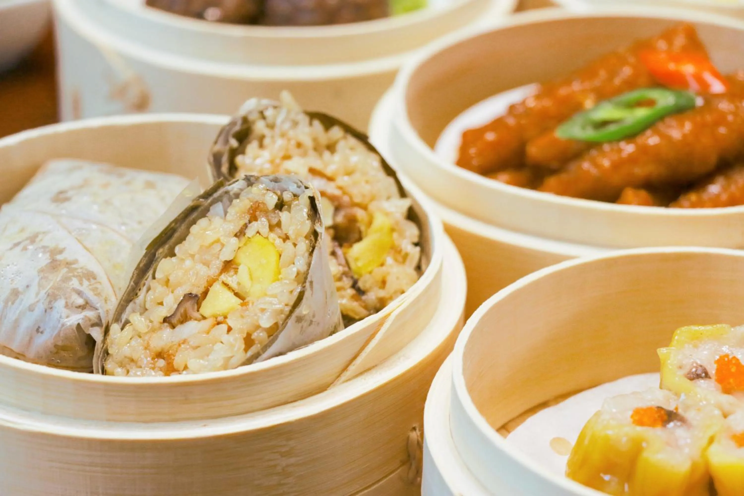 Restaurant/places to eat in Crowne Plaza Chengdu Wenjiang by IHG