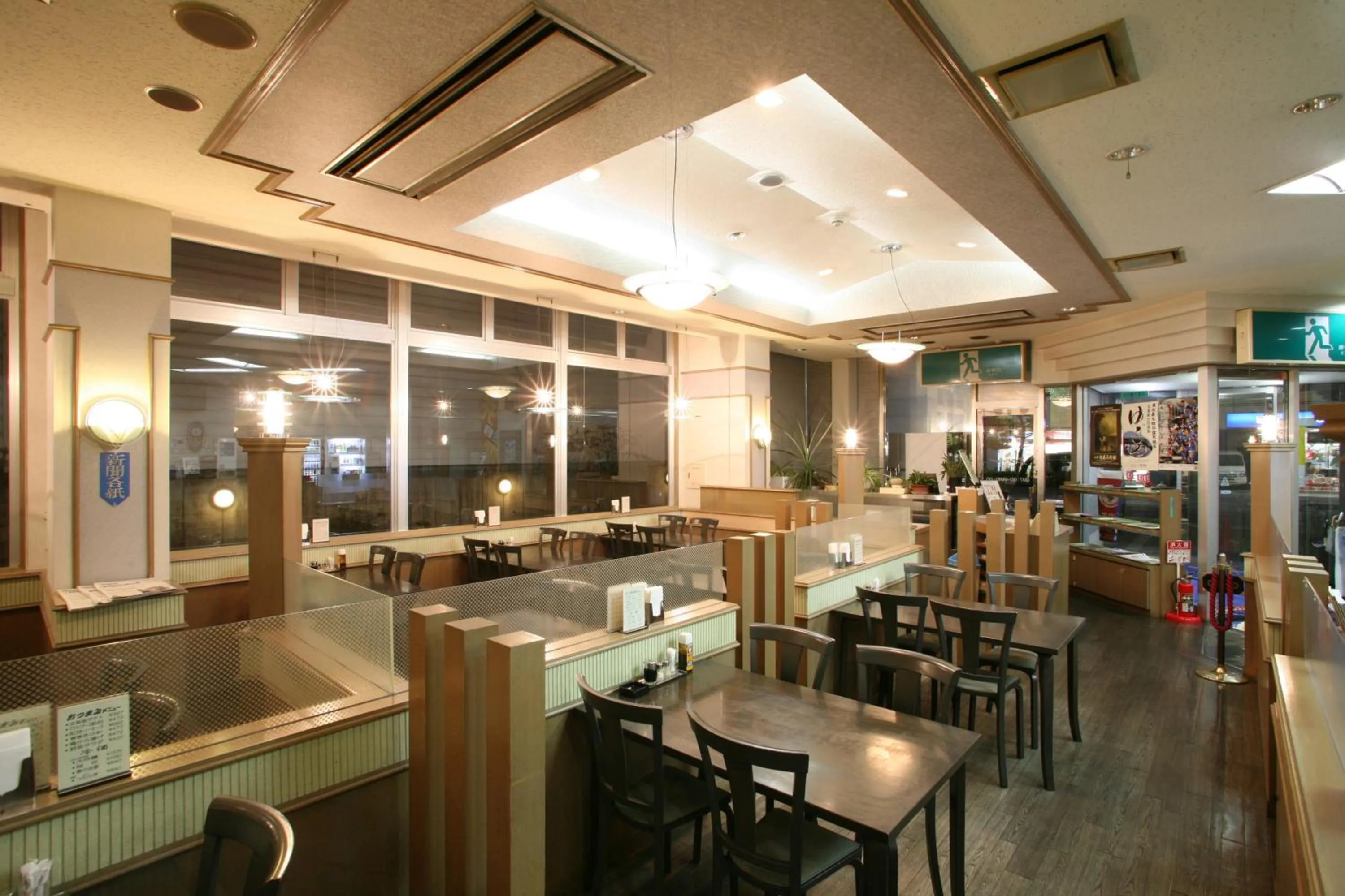 Restaurant/places to eat in Tendo Central Hotel