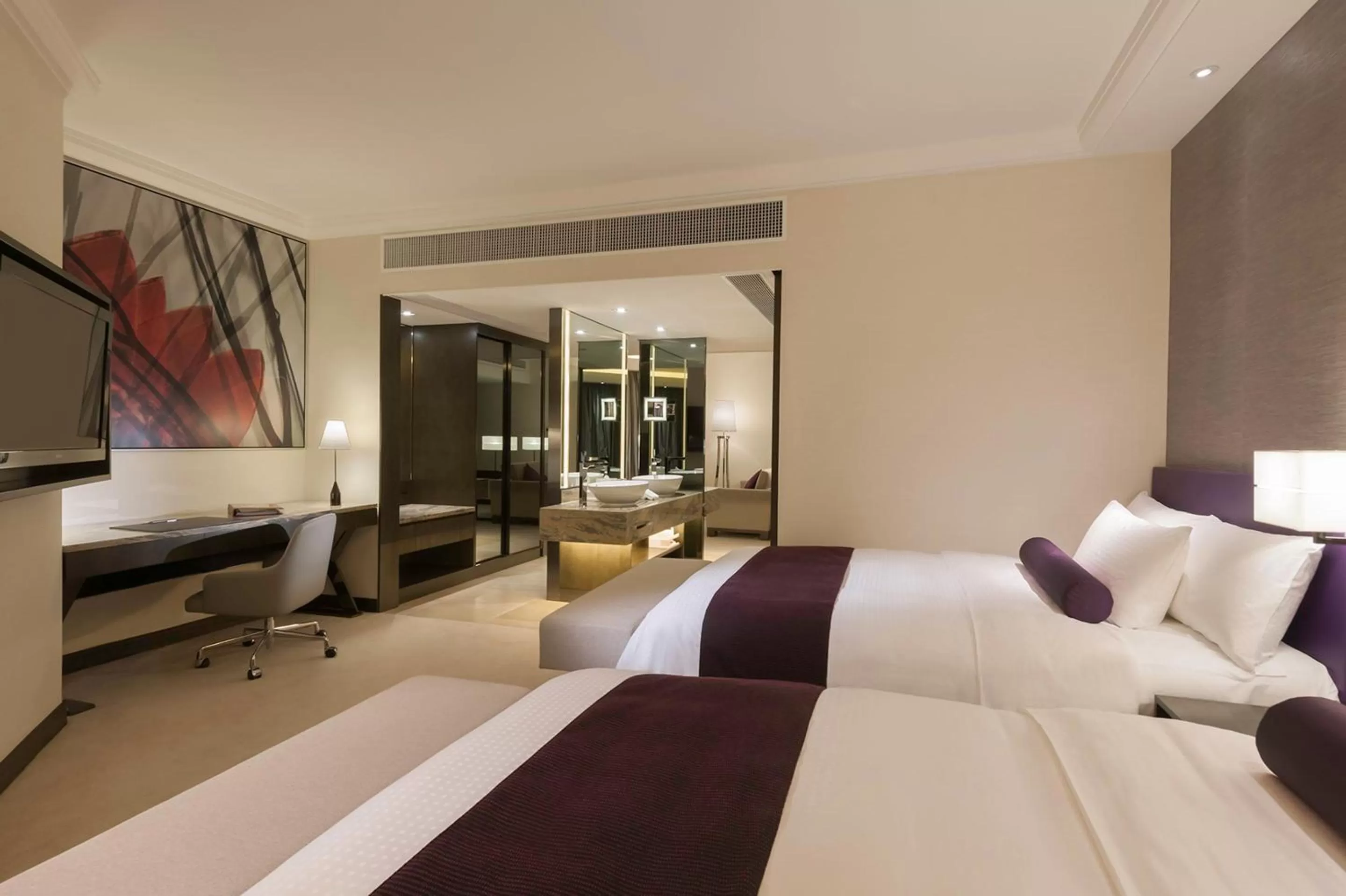 Bedroom, Bed in Gateway Hotel, Marco Polo