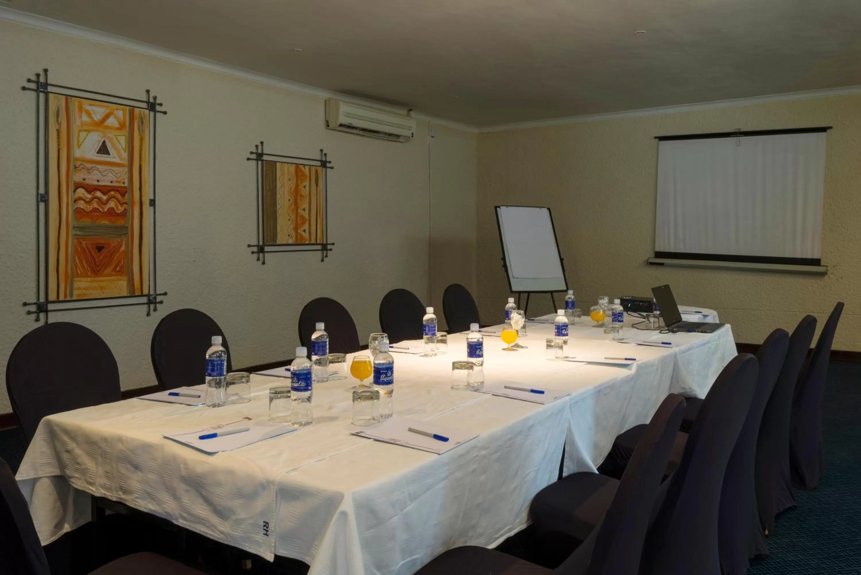 Meeting/conference room in Victoria Falls Rainbow Hotel