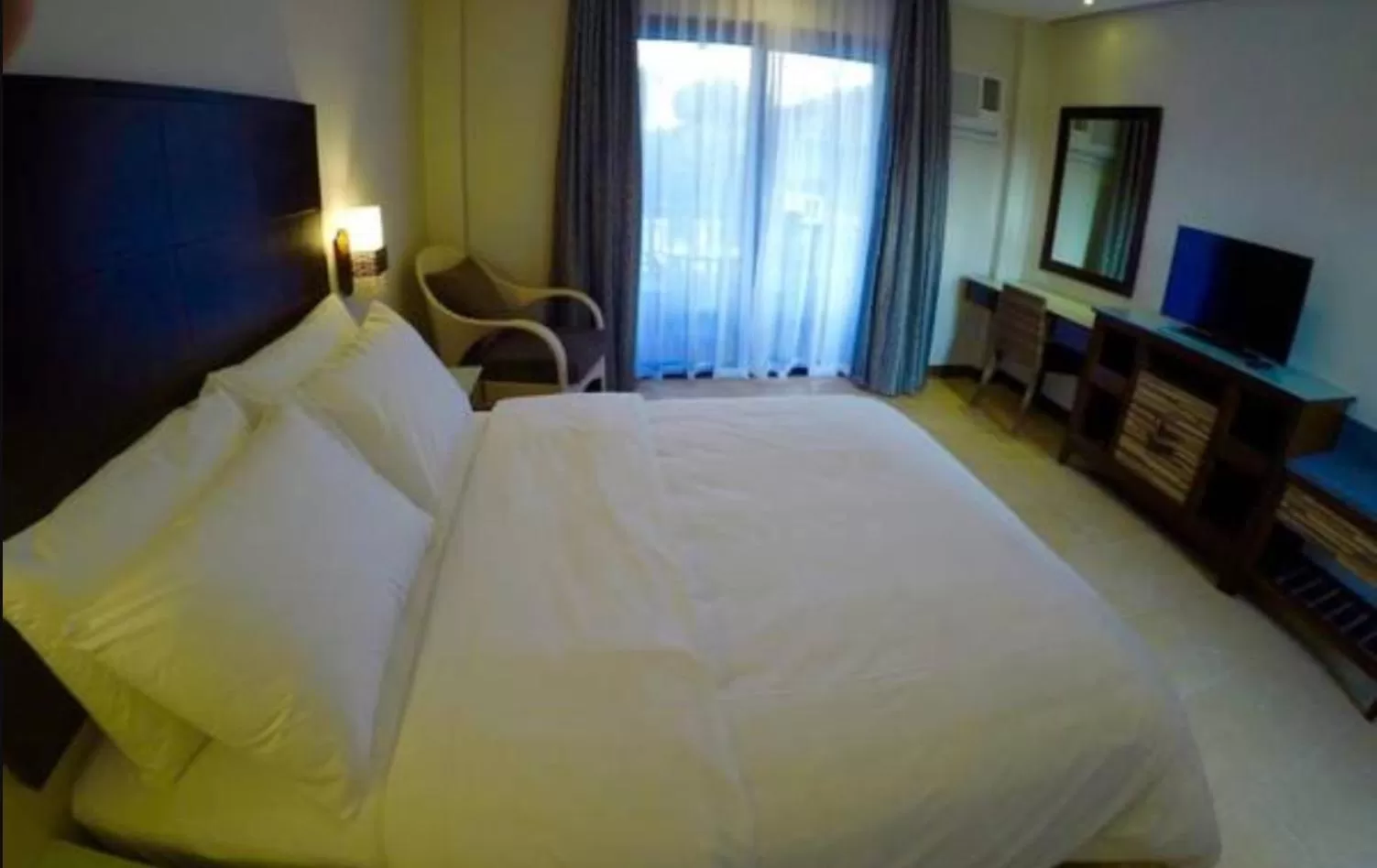 Bed in MO2 Lagoon Coron