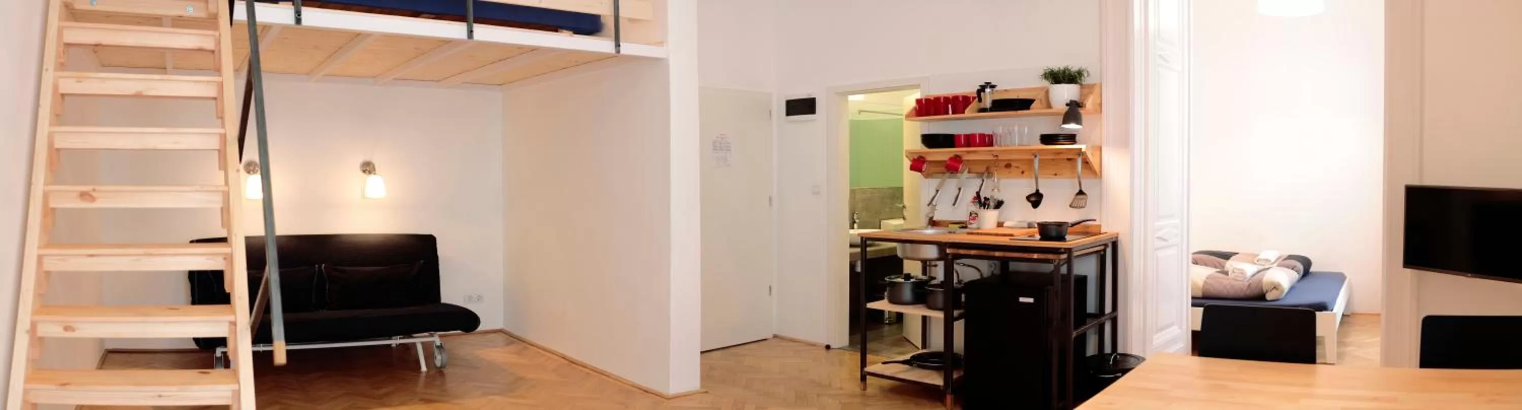 Photo of the whole room in Maverick Apartments