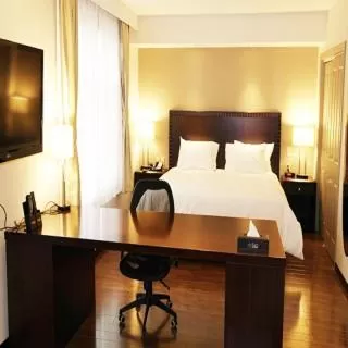 King Suite in Days Inn & Suites by Wyndham Fort Saskatchewan