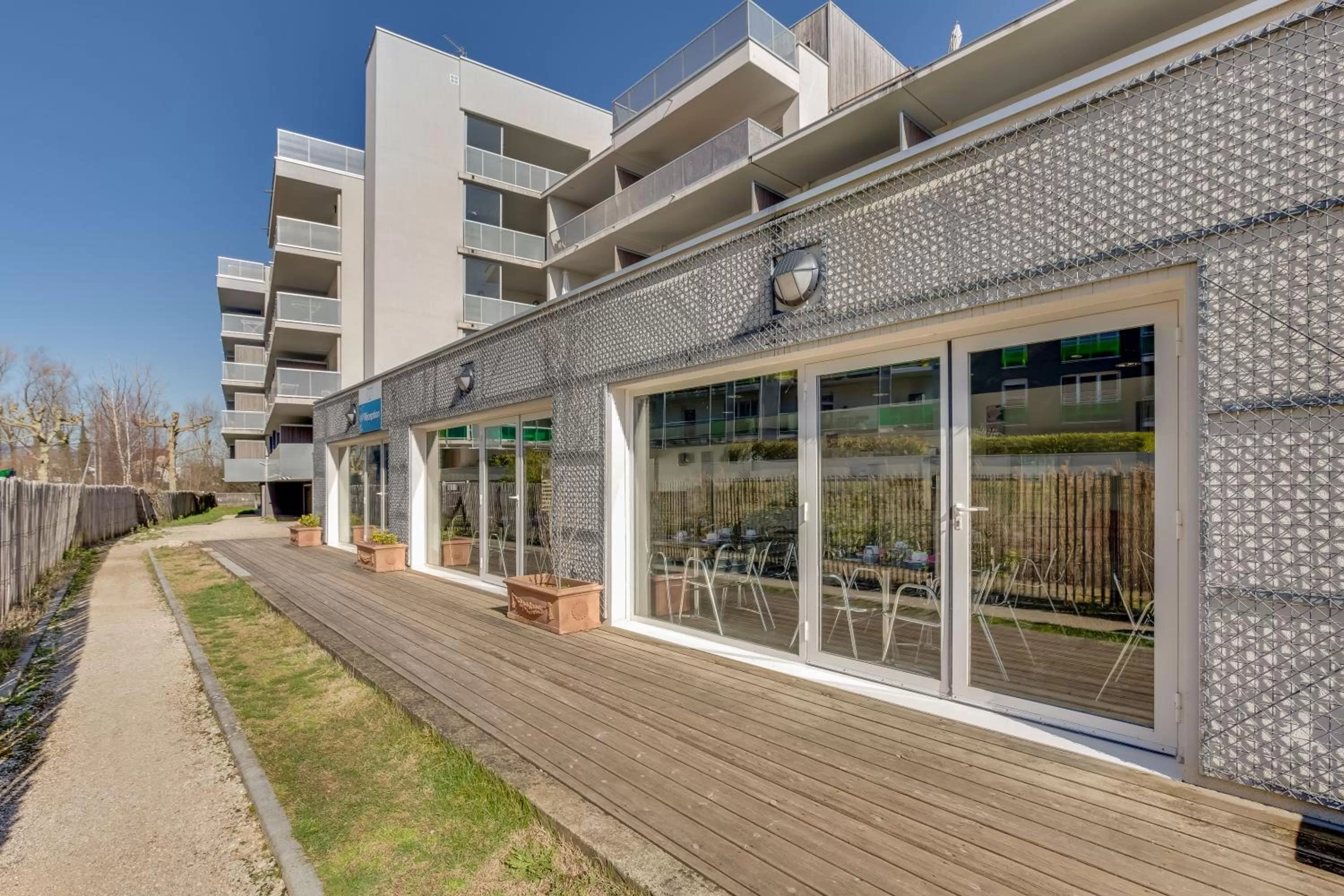 Property building in Résidence Azurea