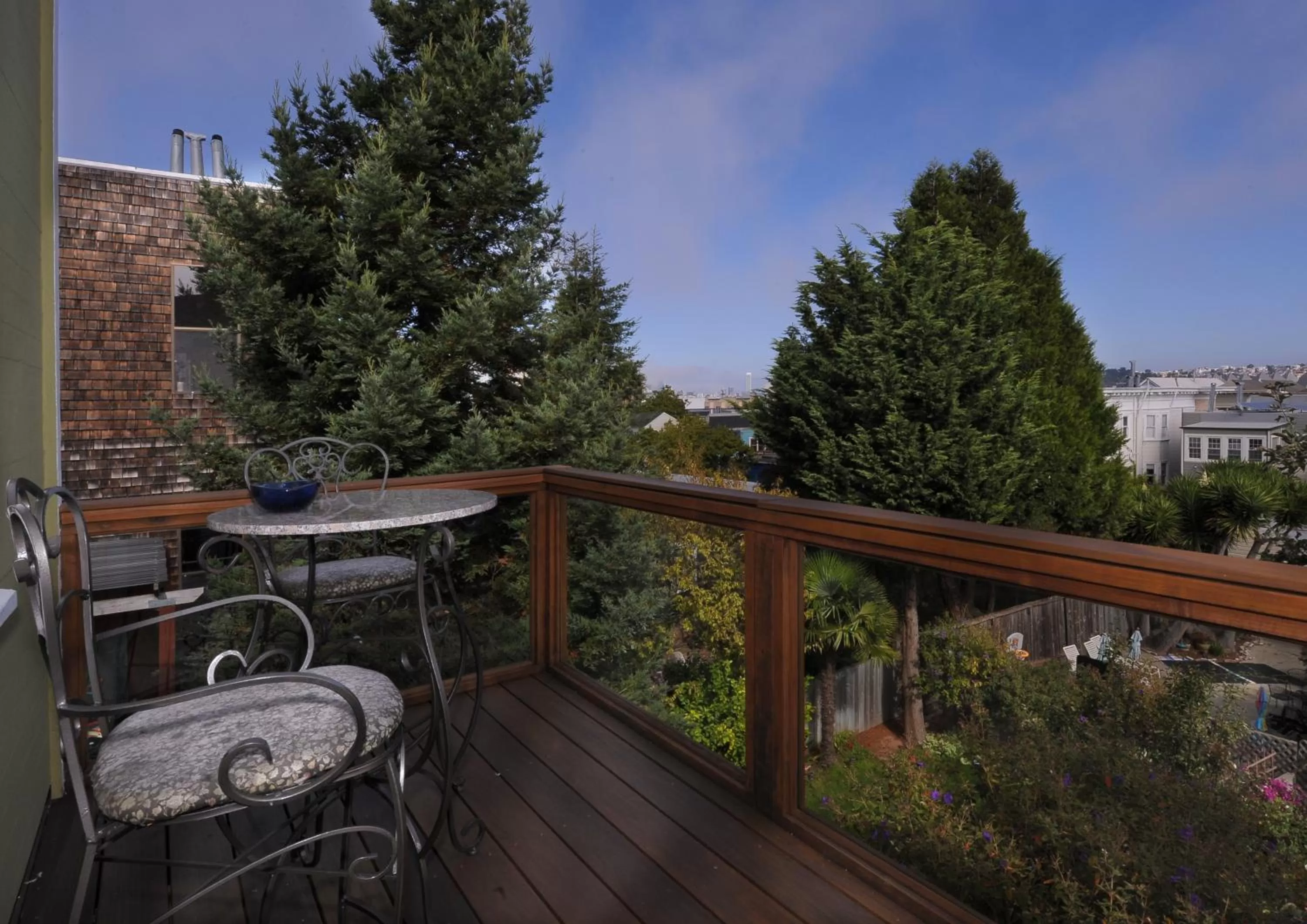 Balcony/Terrace in Noe's Nest Bed and Breakfast