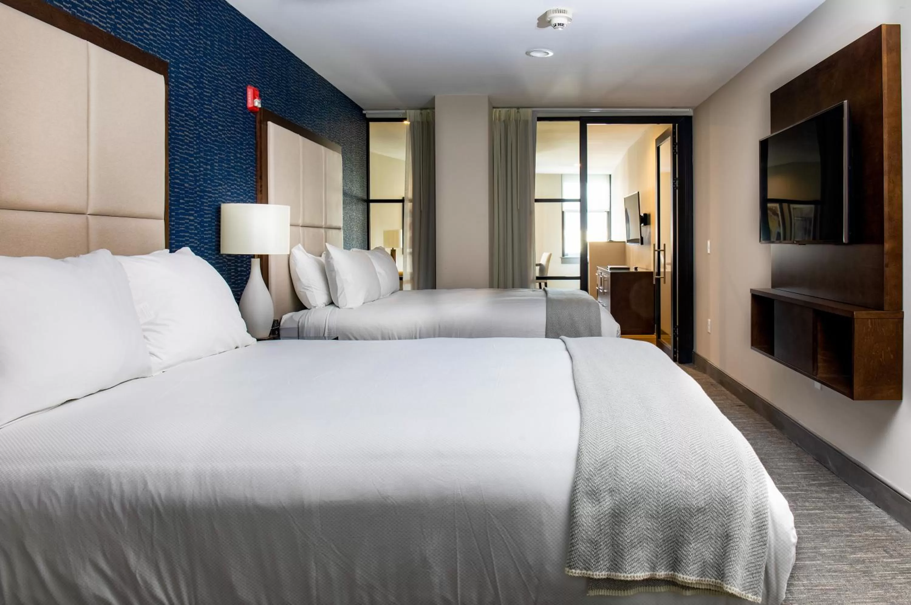 Bedroom, Bed in Haywood Park Hotel, an Ascend Collection Hotel