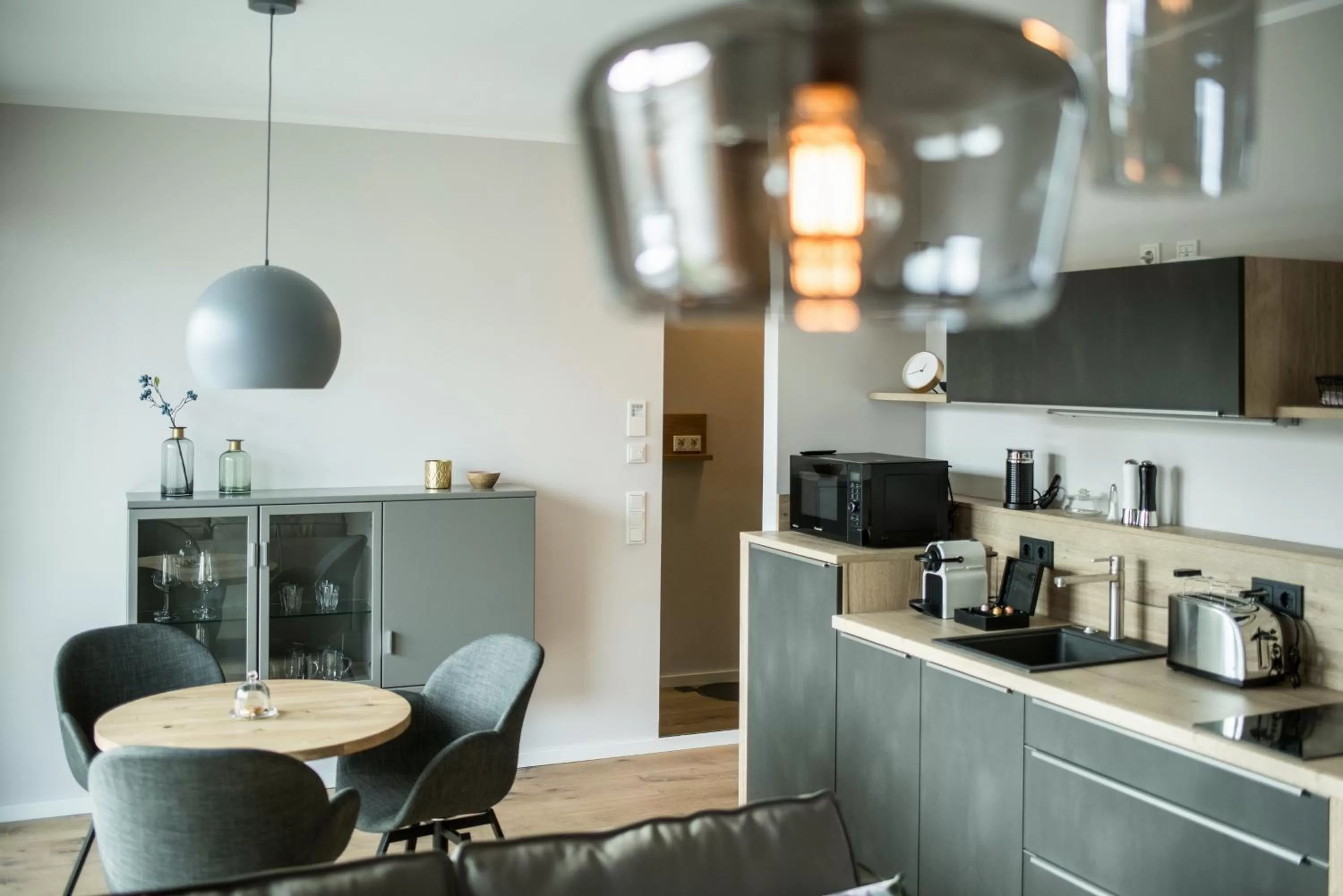 Kitchen or kitchenette in Suites MITTE - Aparthotel