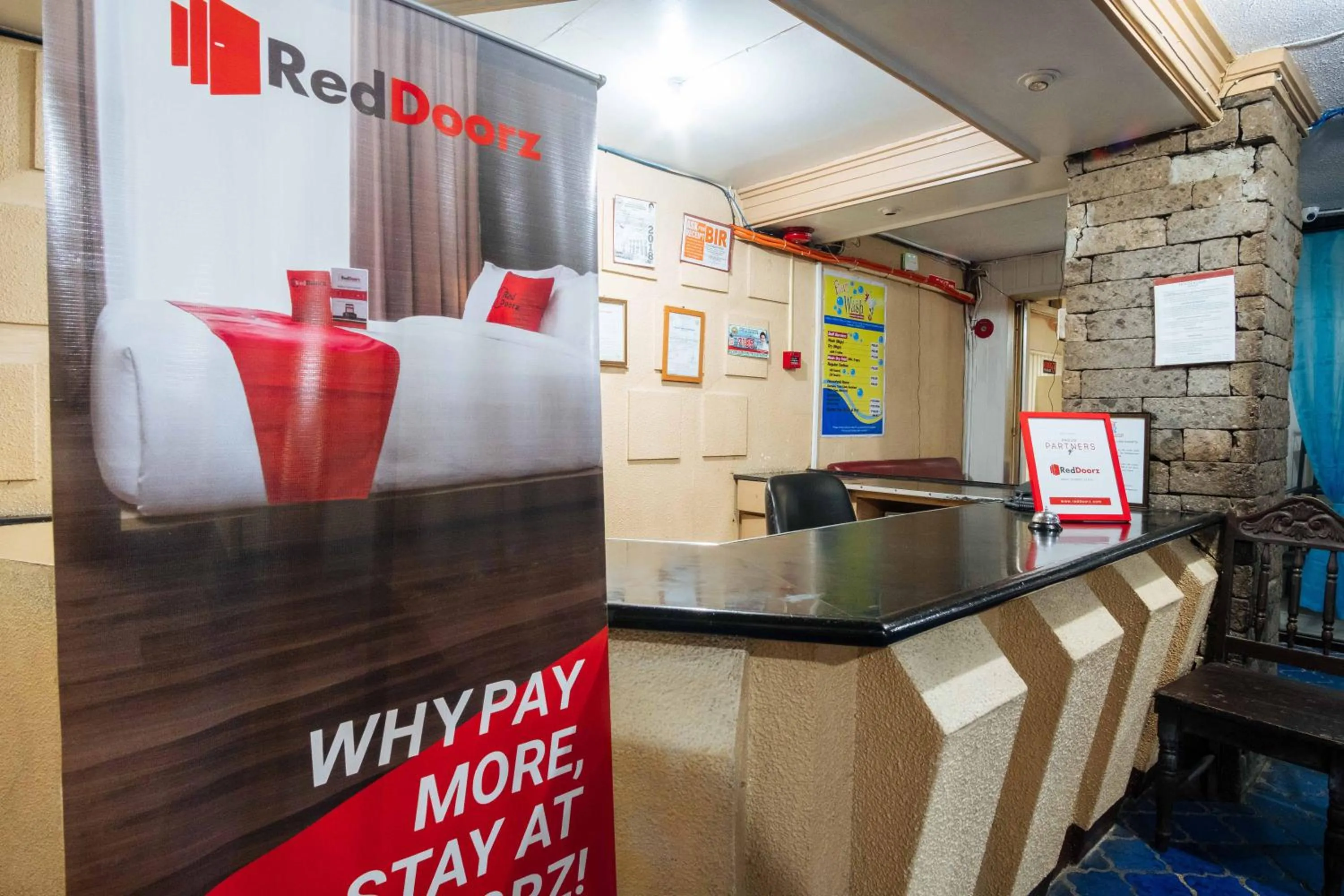 Lobby or reception in RedDoorz @Downtown Bacolod