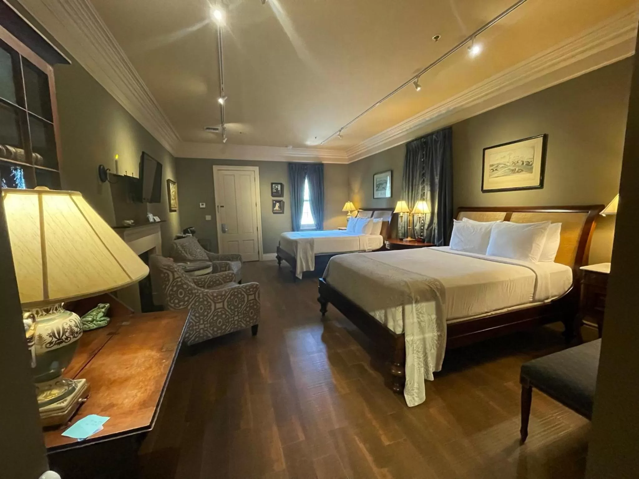 Photo of the whole room, Bed in The Inn at Houmas House Estate