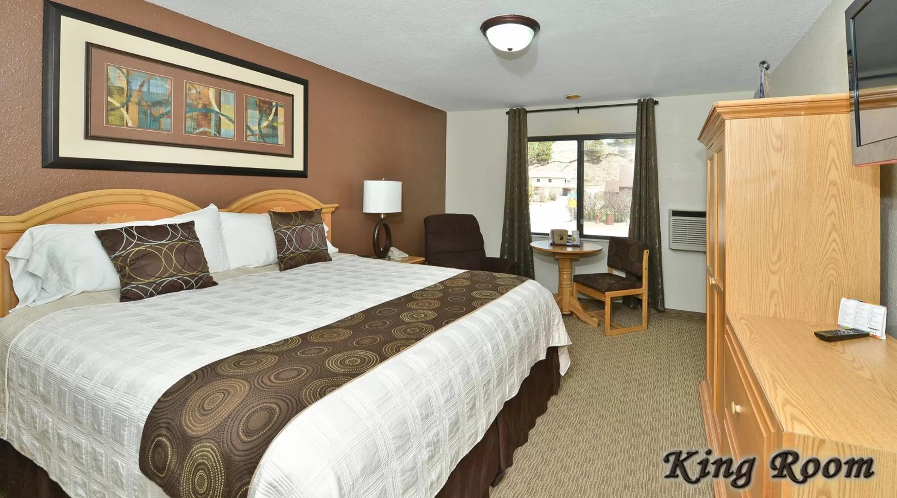Photo of the whole room, Bed in Super 8 by Wyndham Deadwood Black Hills Area