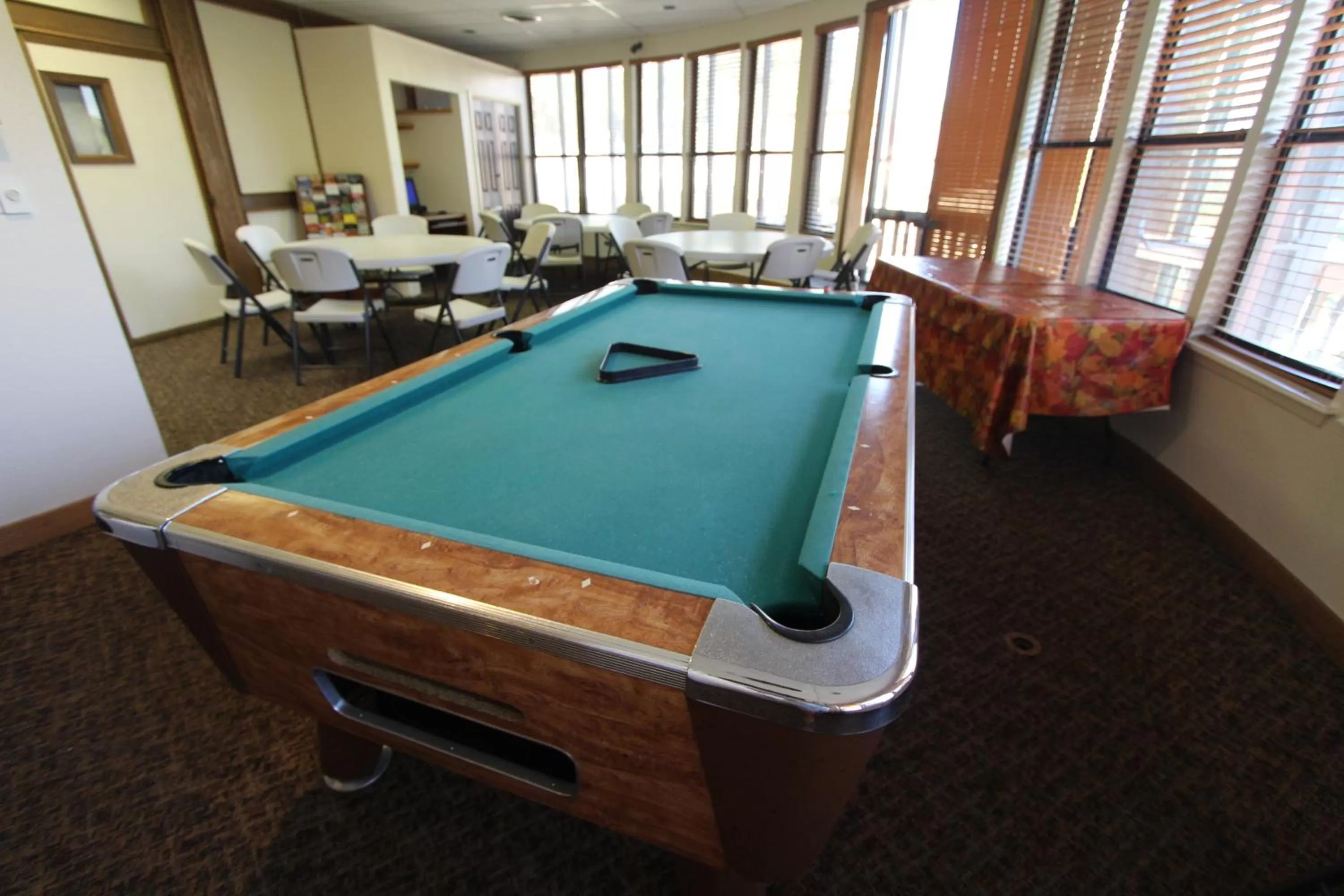 Billiard in Crown Point Resort