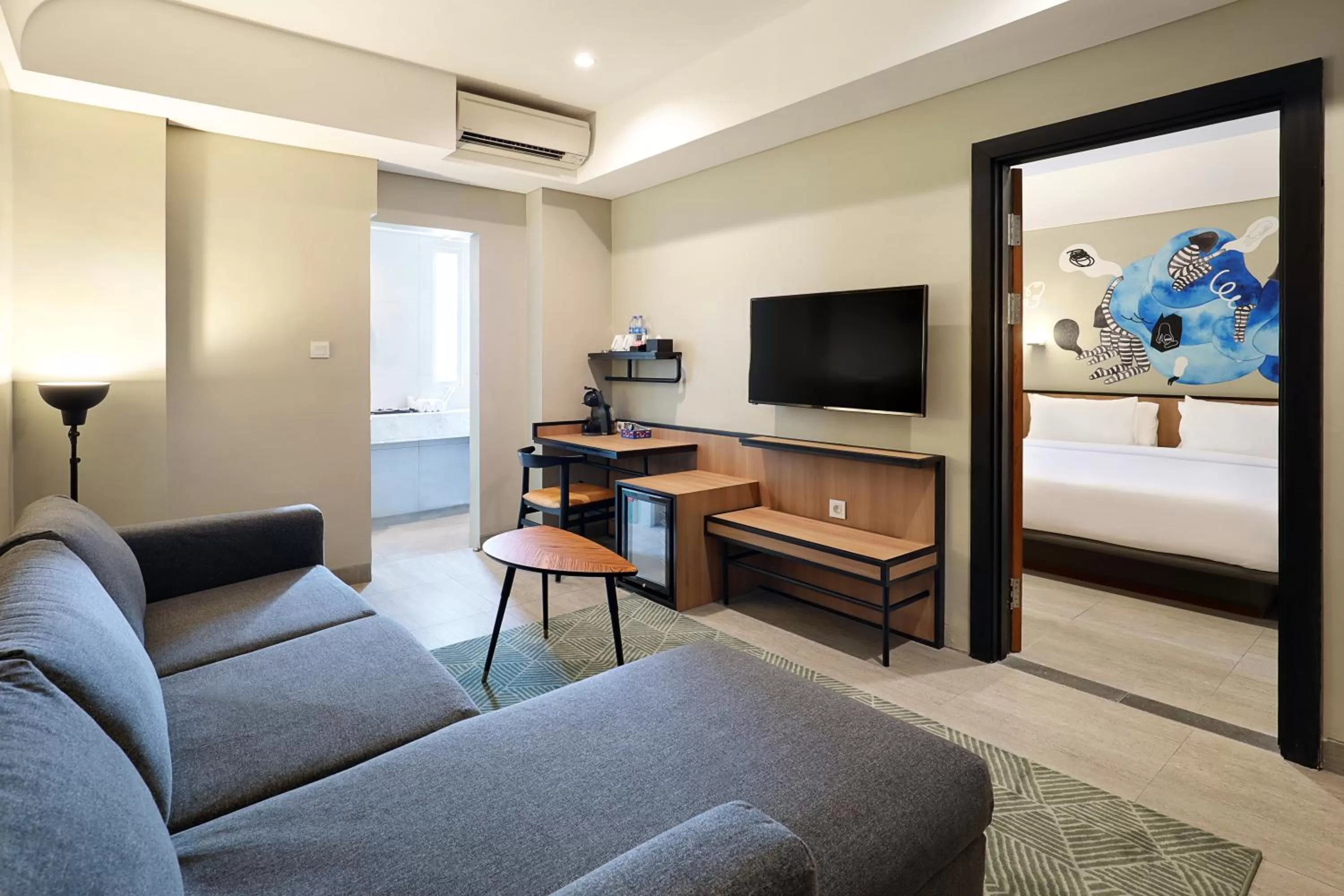 TV and multimedia, Bed in Swiss-Belinn Wahid Hasyim