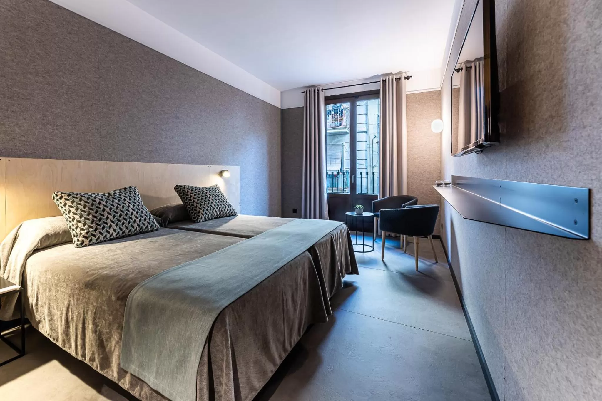 Bed in Hotel Raval House