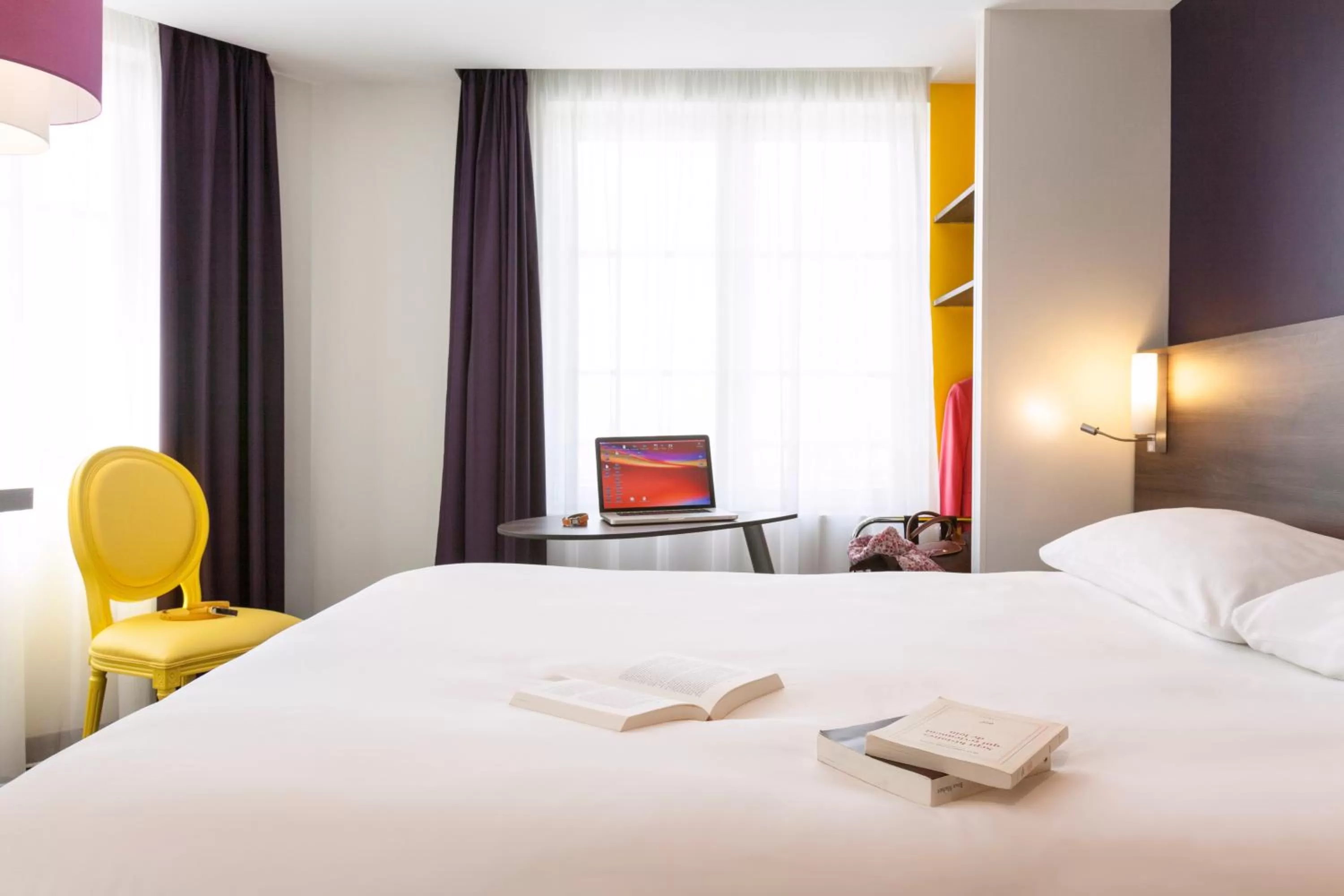 Bed in ibis Styles Saumur Gare Centre