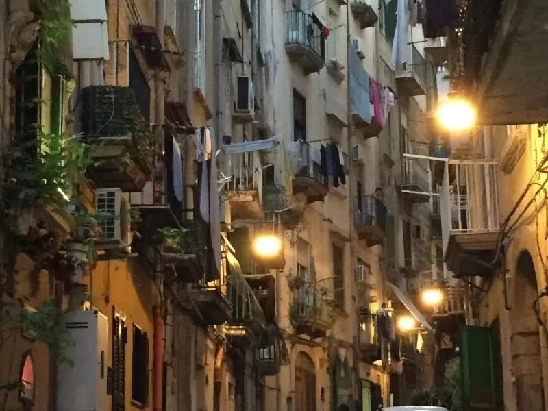 Property building in Vicoli di Napoli B&B