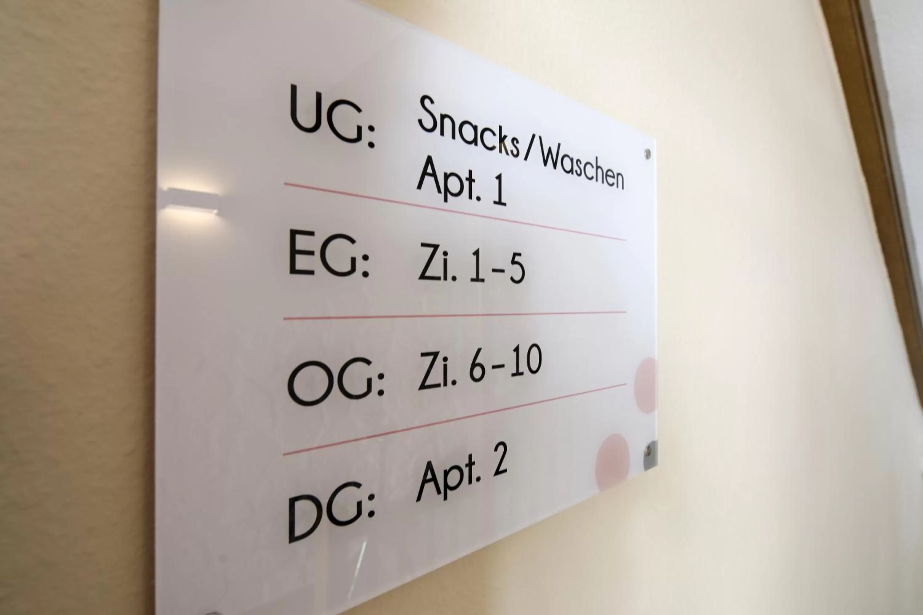 Property building in Amaroo - Gästehaus "Charlotte"