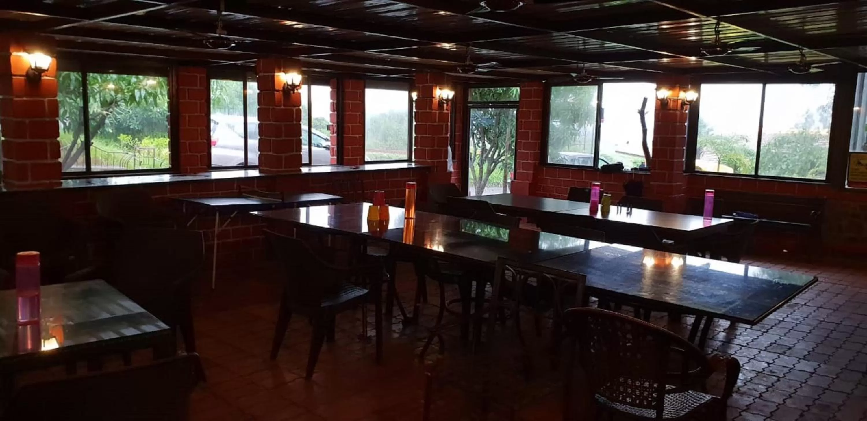 Restaurant/places to eat in Jayshin Lake Vaitarna Resort - Igatpuri
