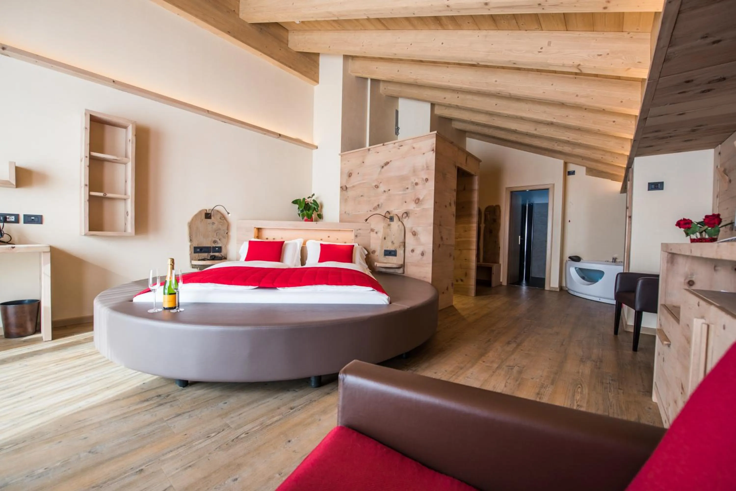 Photo of the whole room, Bed in Francesin Active Hotel