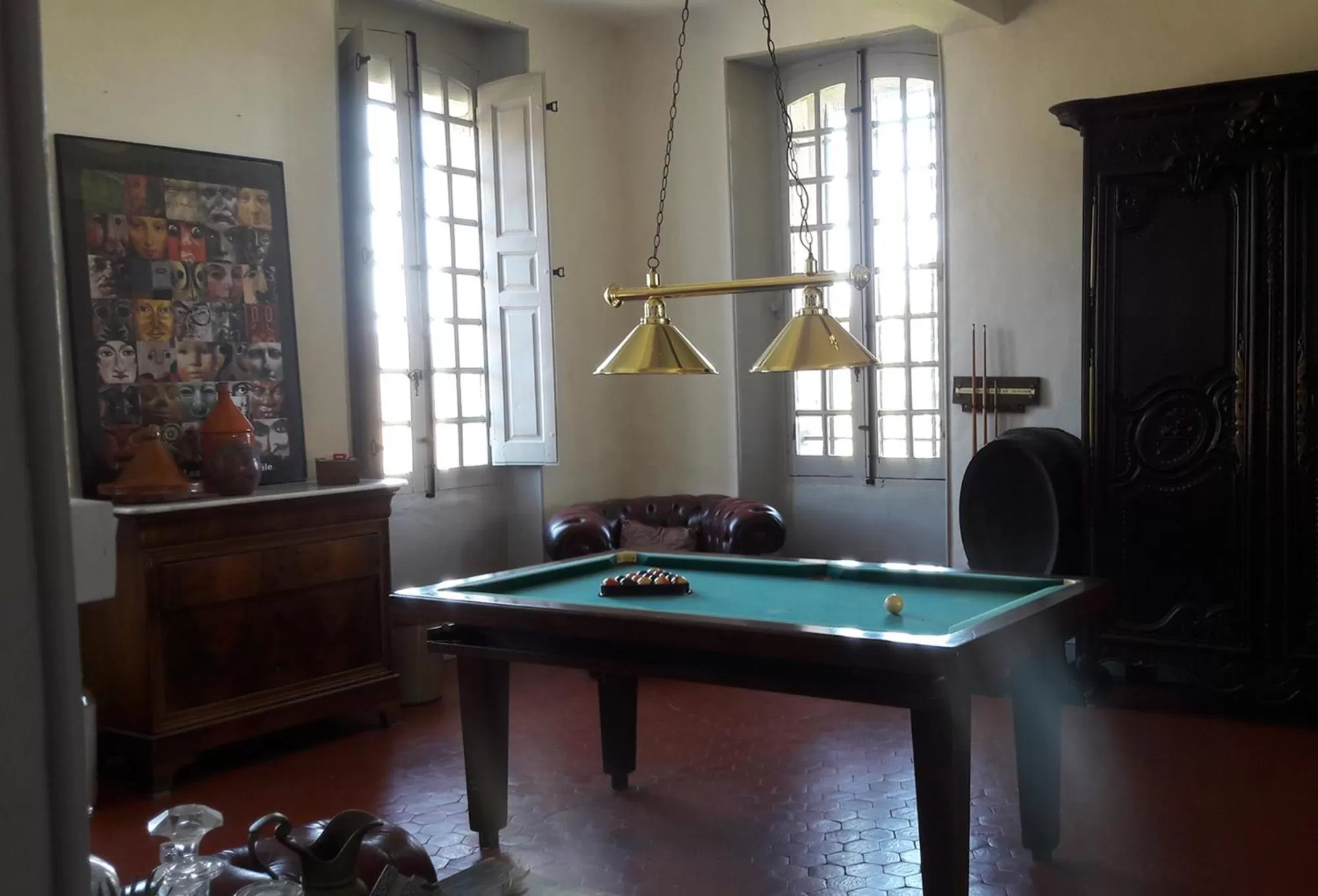 Billiard in Bed and Breakfast La Grande Lauzade