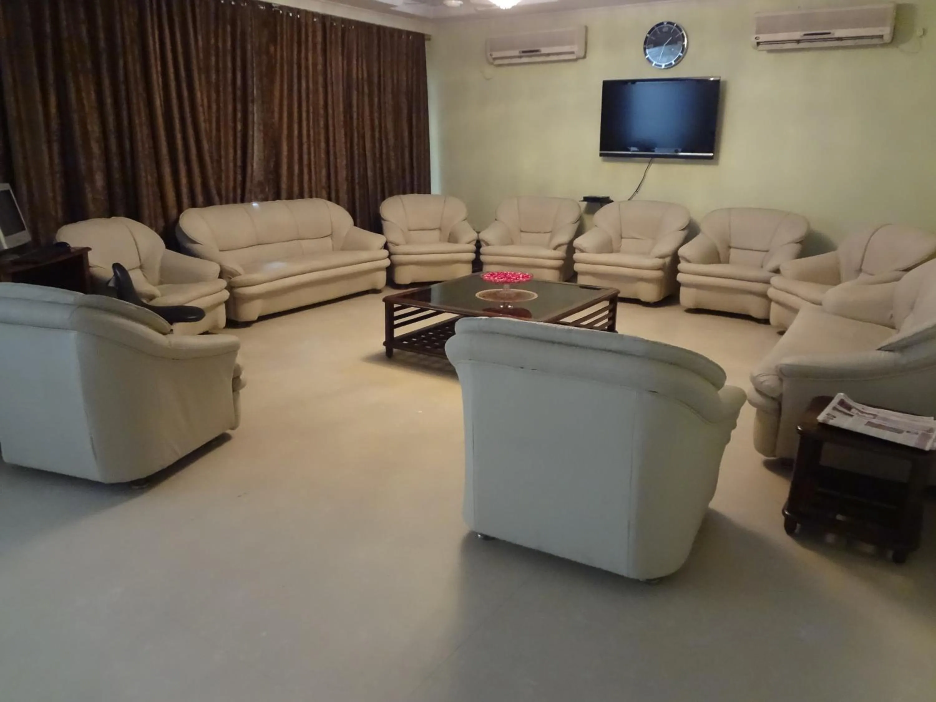 Lobby or reception in Hotel Pablas International, New Delhi, Near Metro