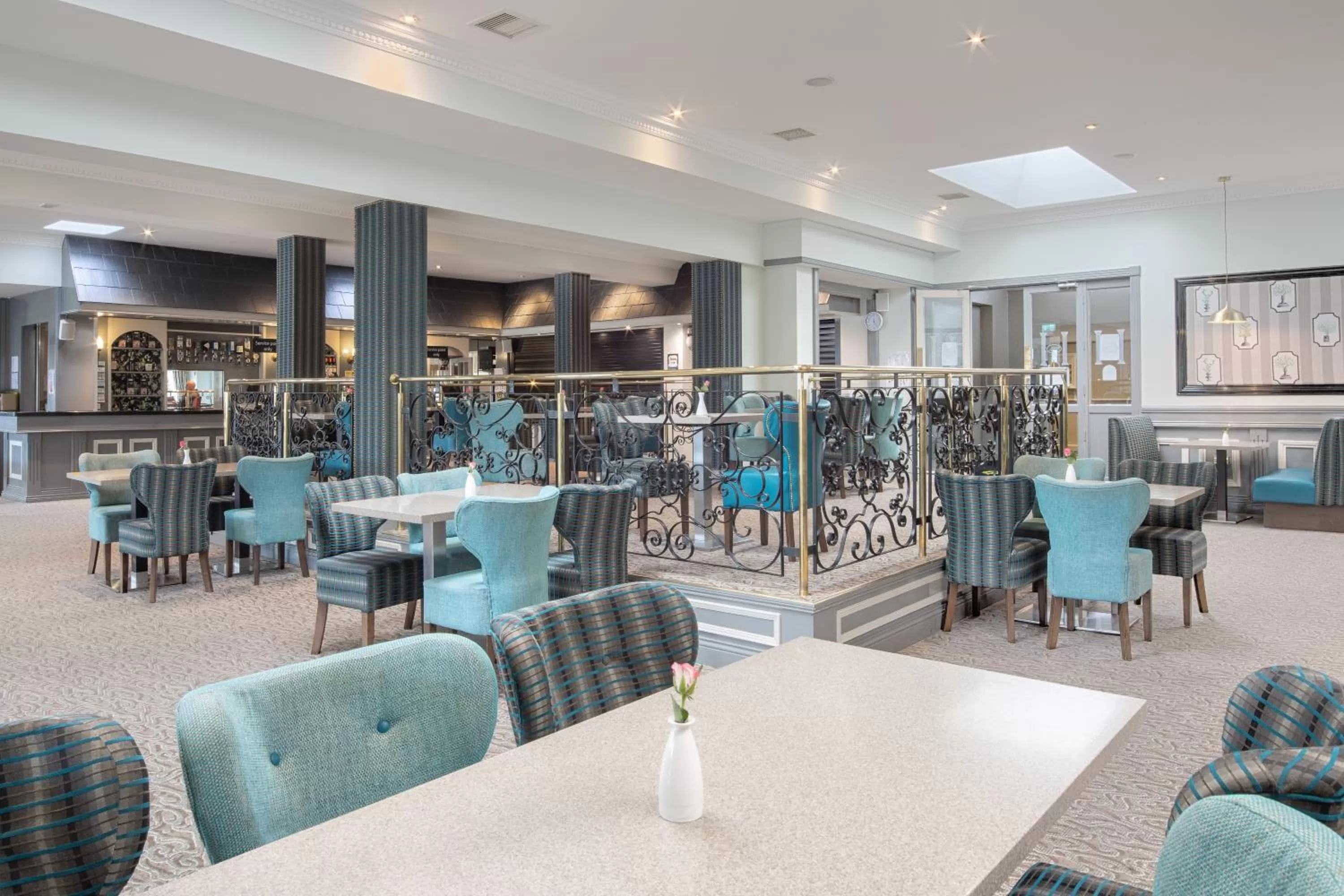 Restaurant/places to eat in Flannery's Hotel