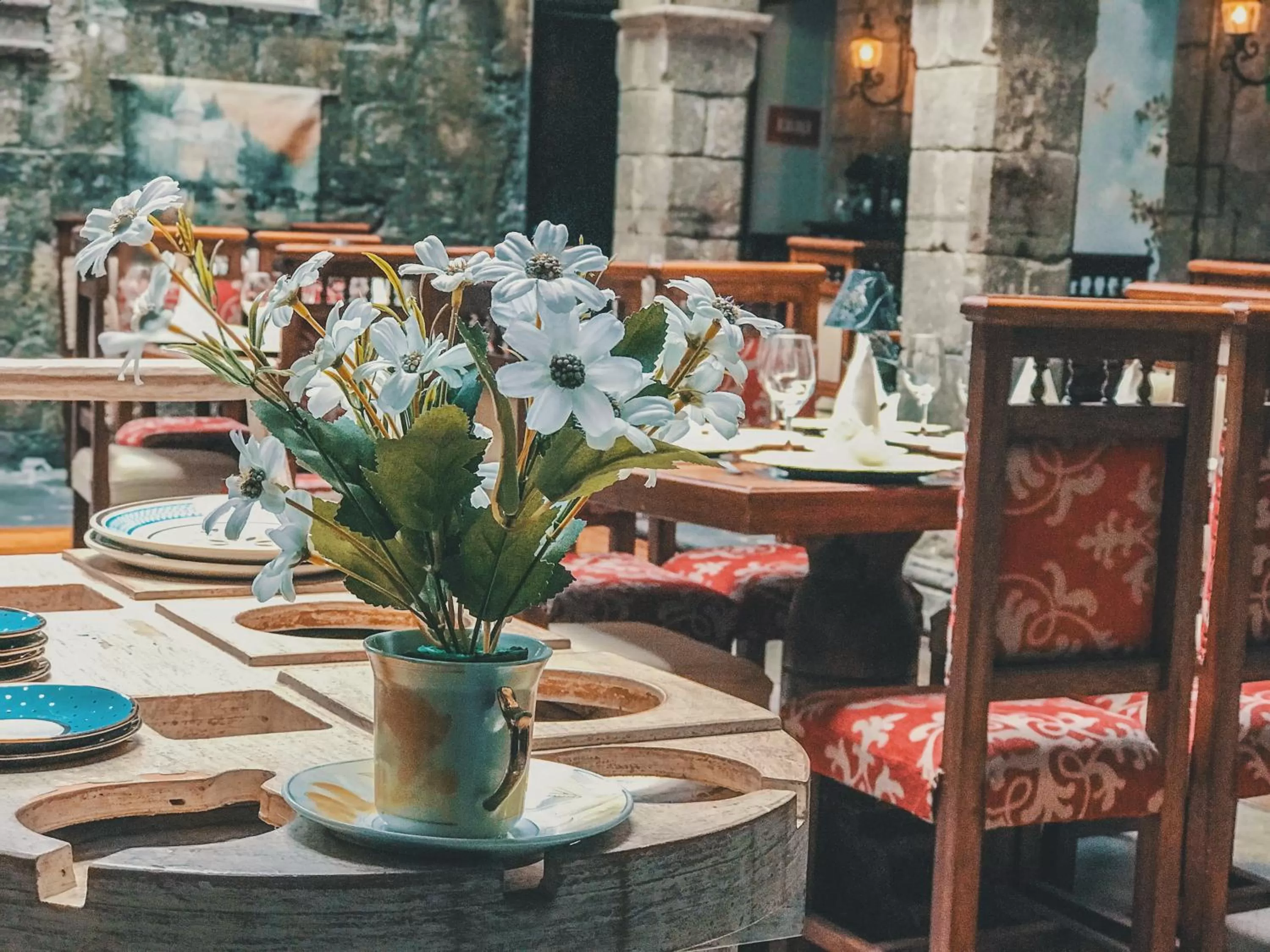 Restaurant/places to eat in Roka Plaza Hotel Boutique