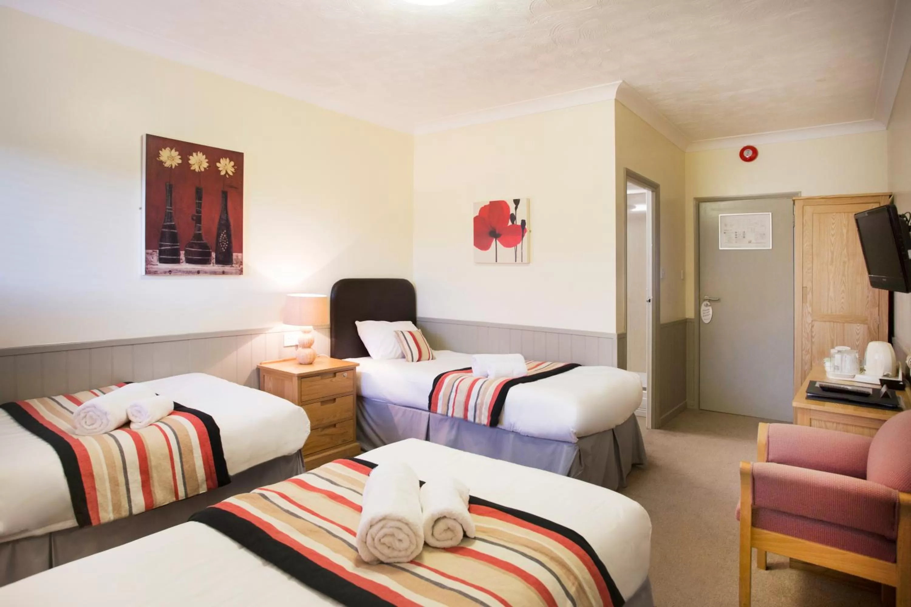 Photo of the whole room, Bed in Breckland Lodge