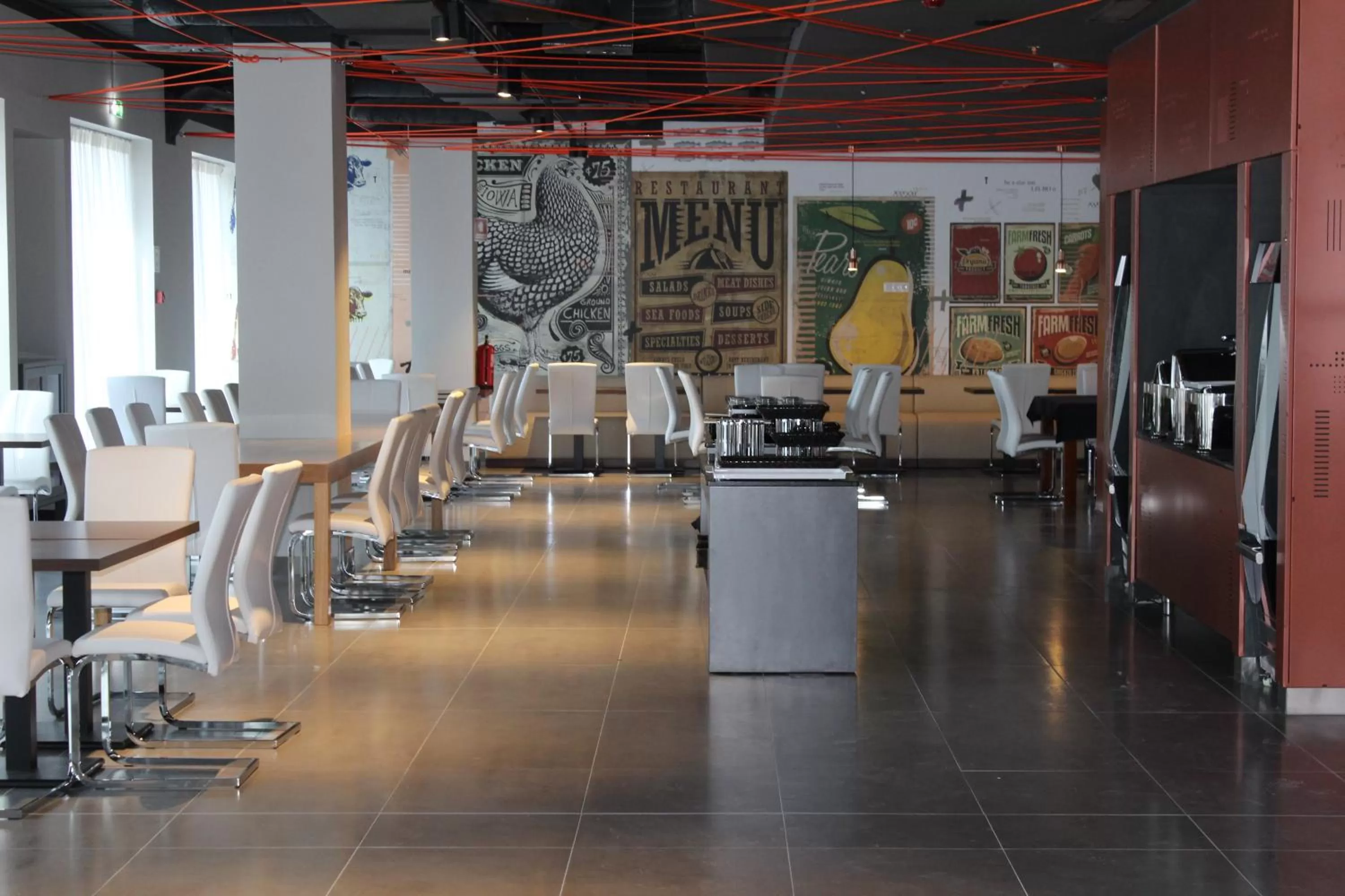 Restaurant/places to eat in Star inn Lisbon Airport