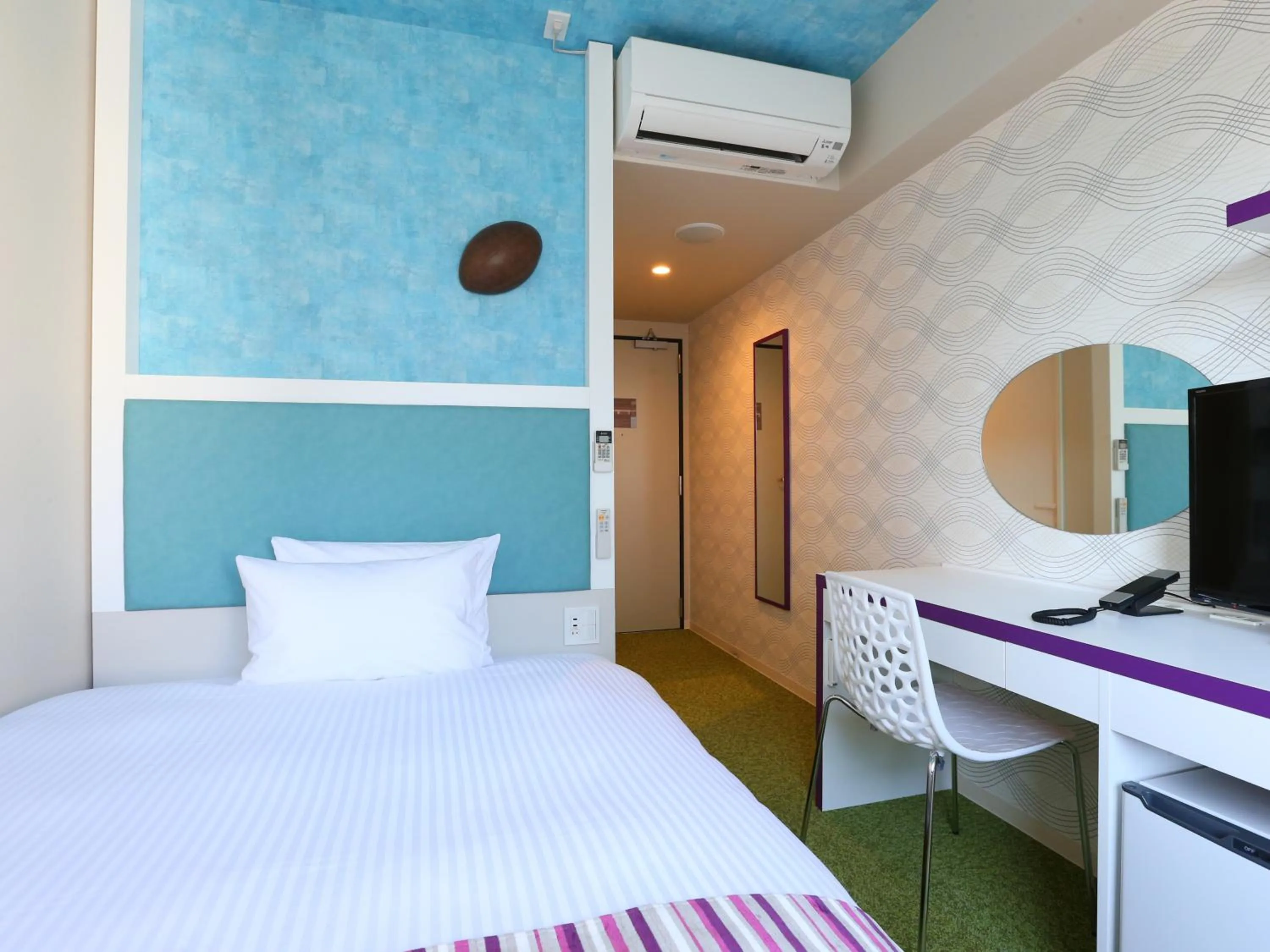 TV and multimedia, Bed in KOKO HOTEL Higashiosaka - formerly Hotel Wing International Select Higashi Osaka