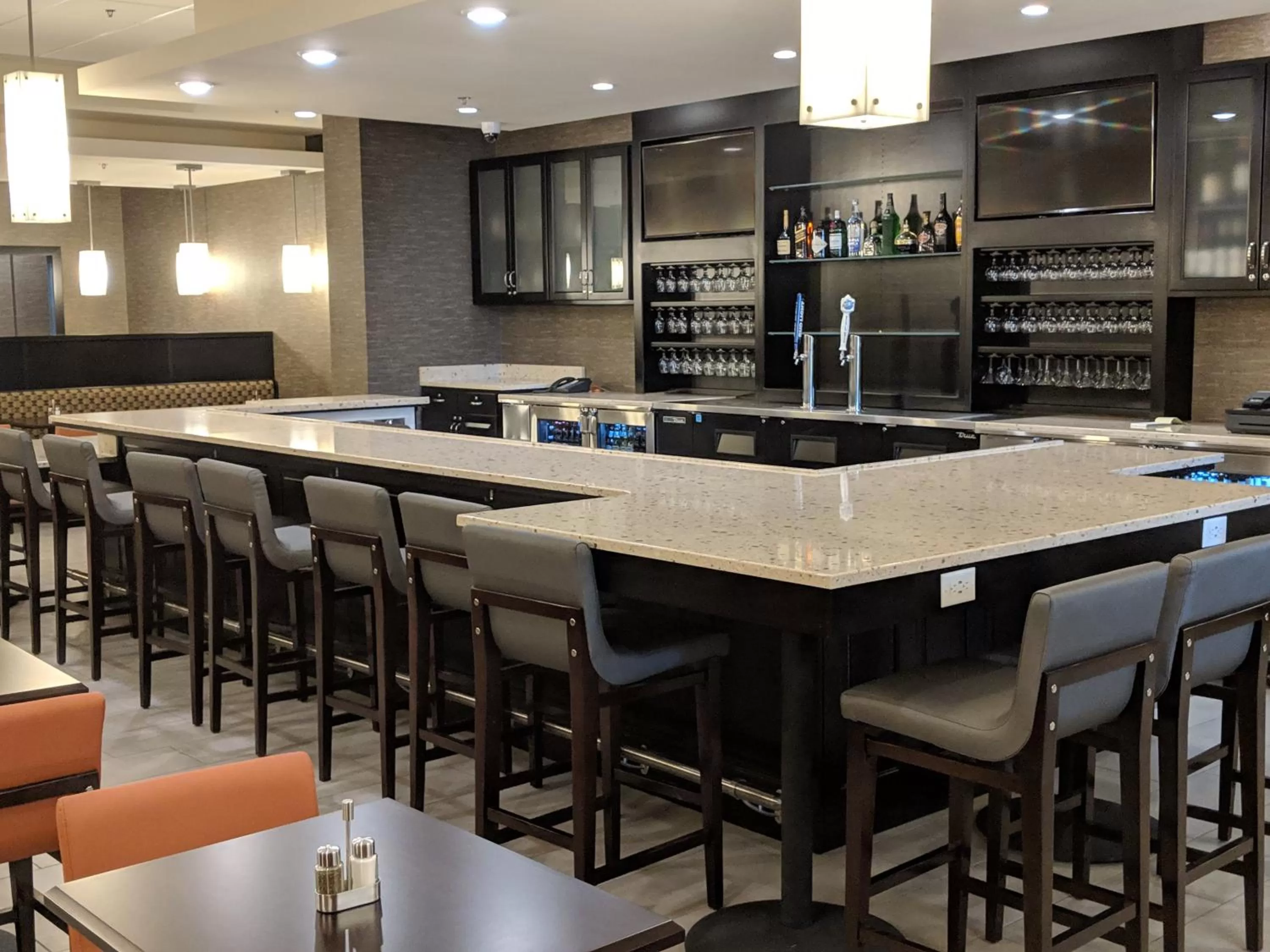 Restaurant/places to eat in Holiday Inn Champaign by IHG