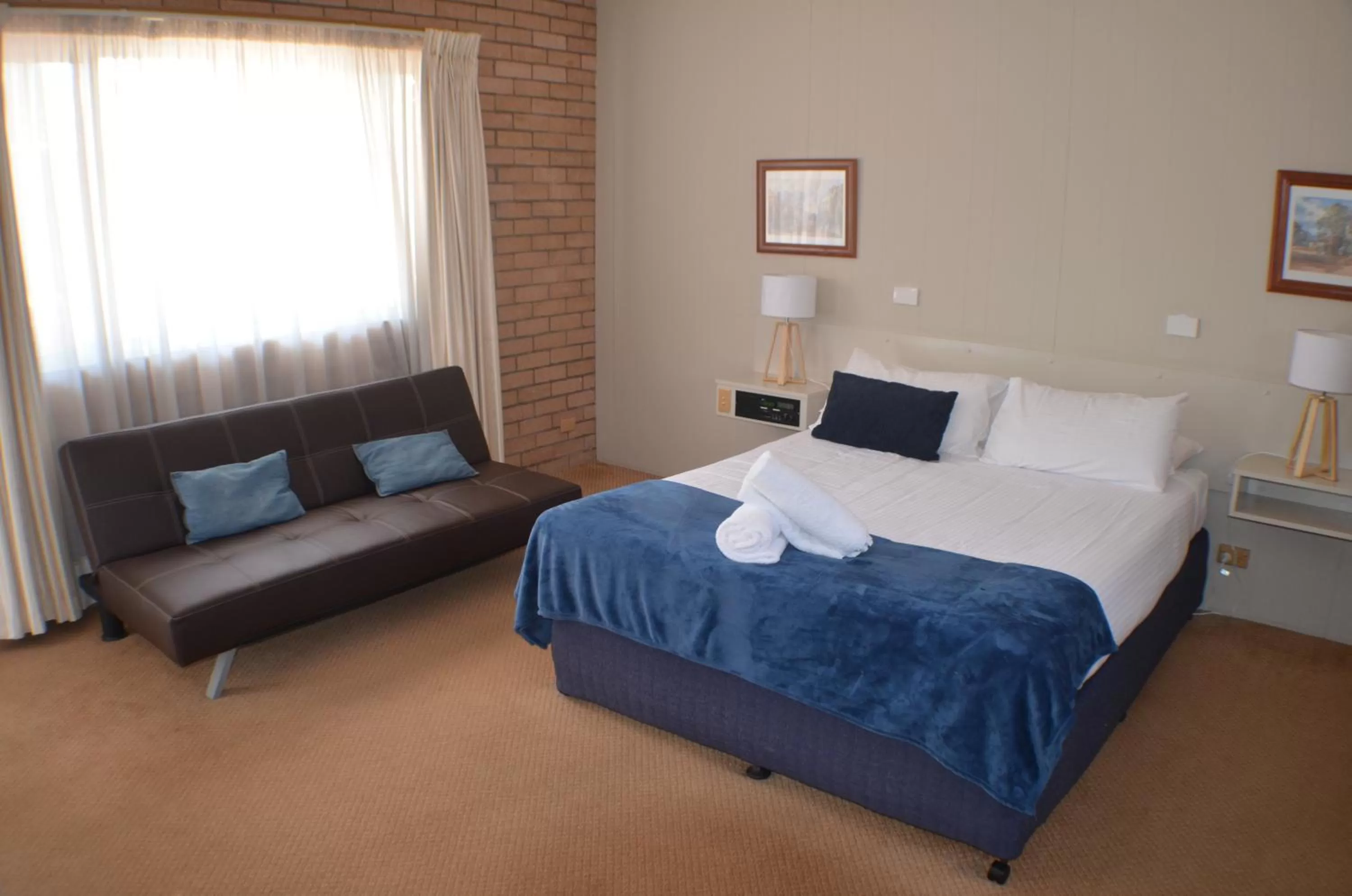 Bed in Deer Park Motor Inn Armidale