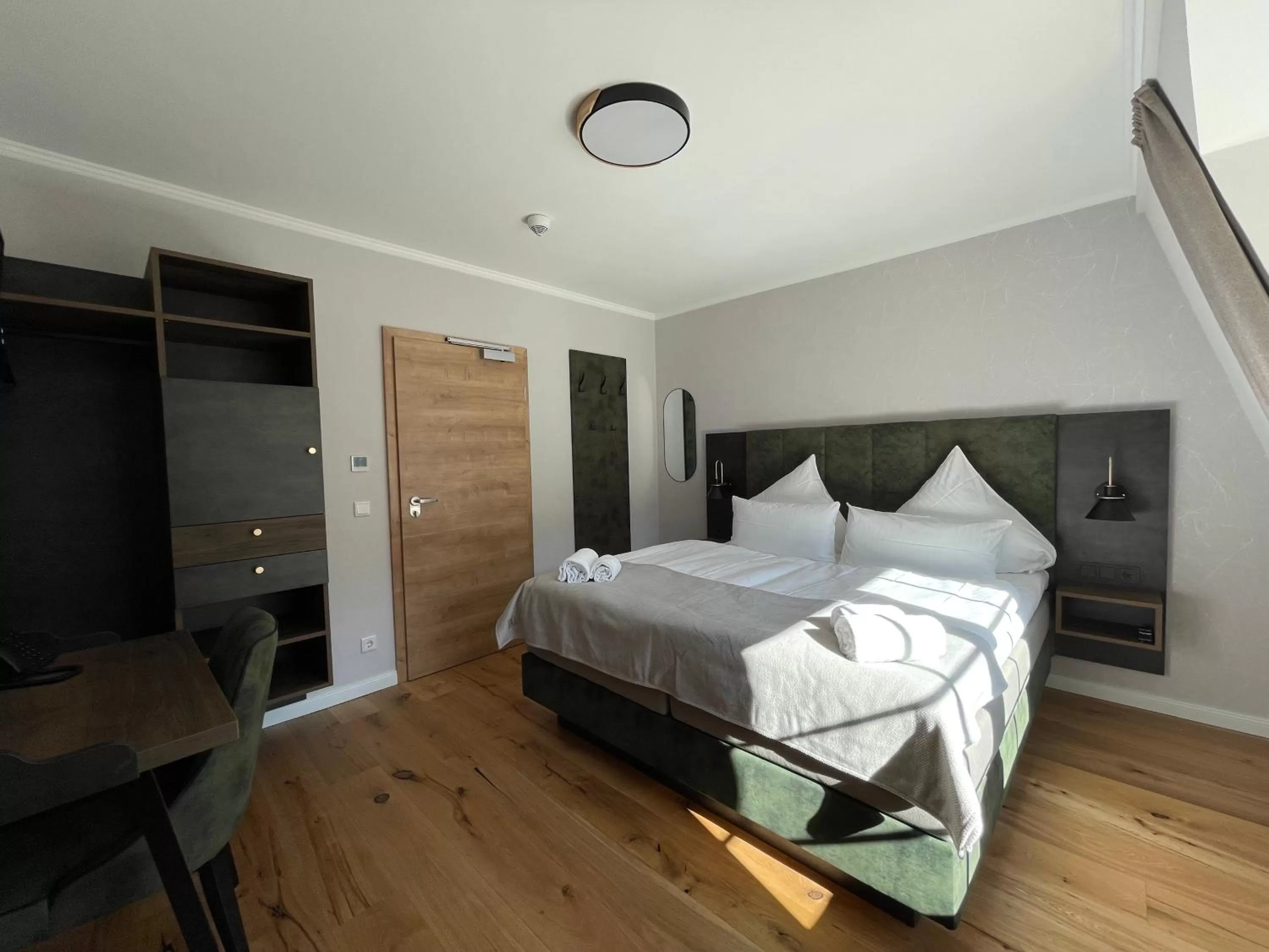 Photo of the whole room, Bed in Schlosshotel Brilon-Wald