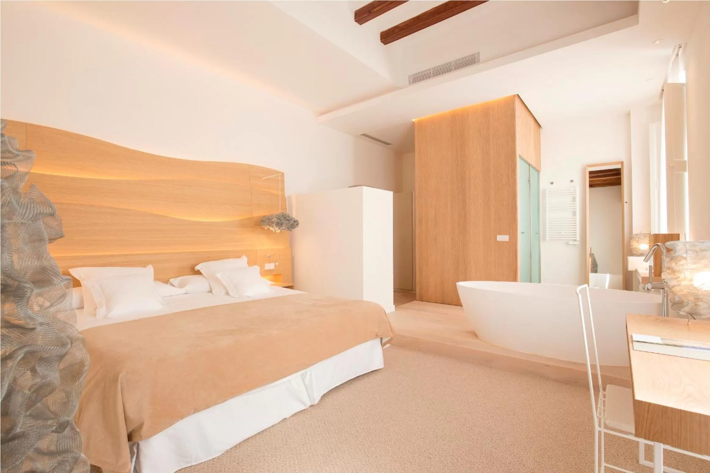 Bathroom, Bed in Convent de la Missio - Grand Luxury Boutique hotel, Adults Only