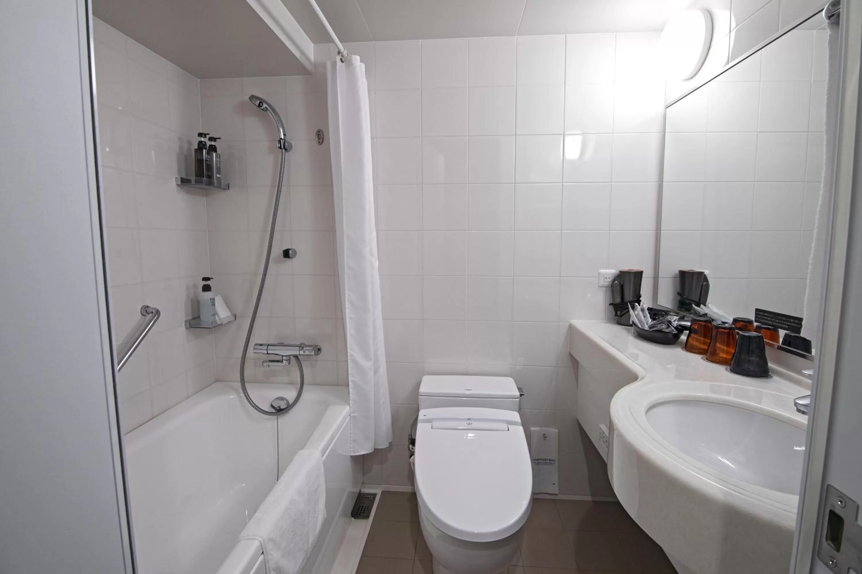 Shower in Hotel Ninja Black