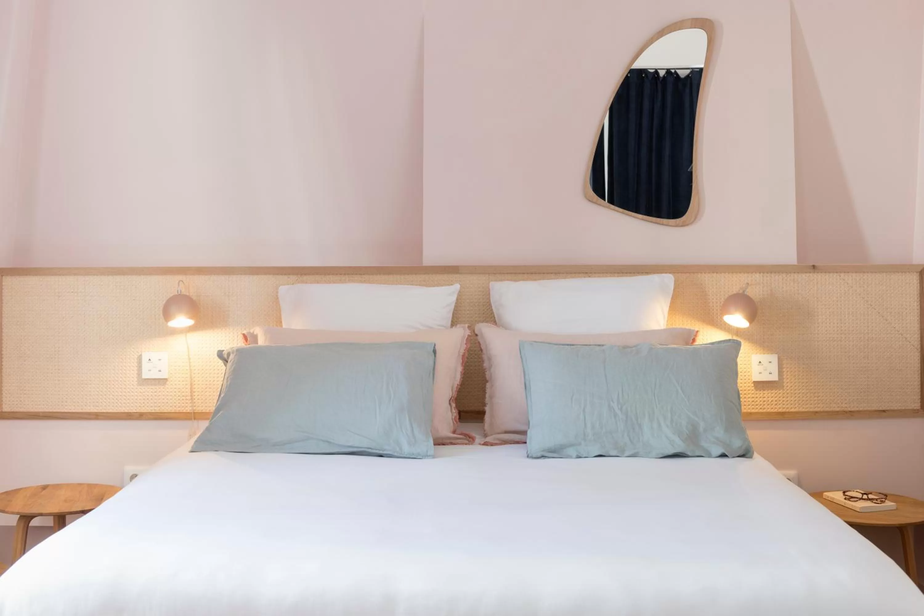 Bed in MiHotel Gailleton