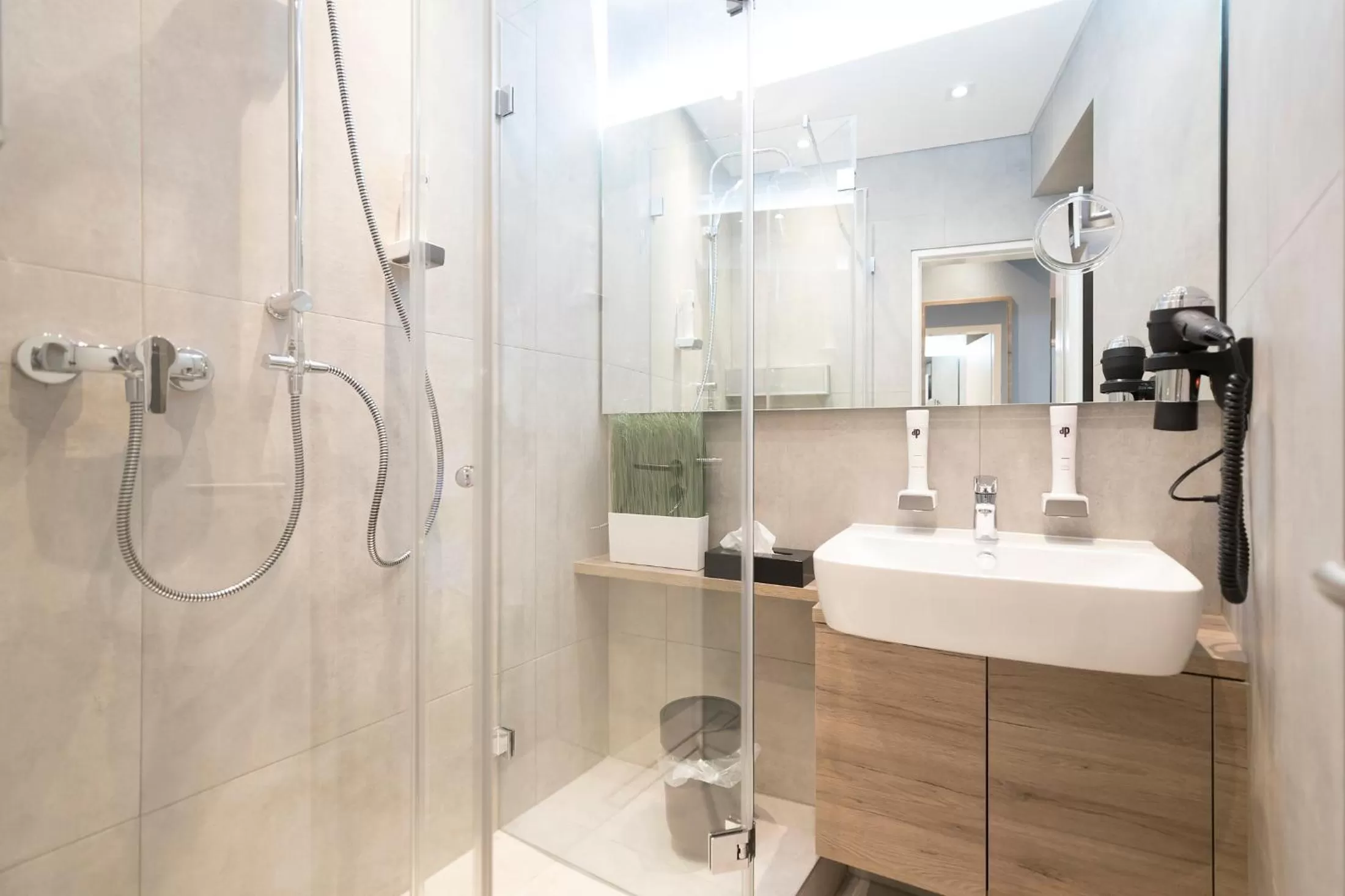 Shower in Hotel dasPaul