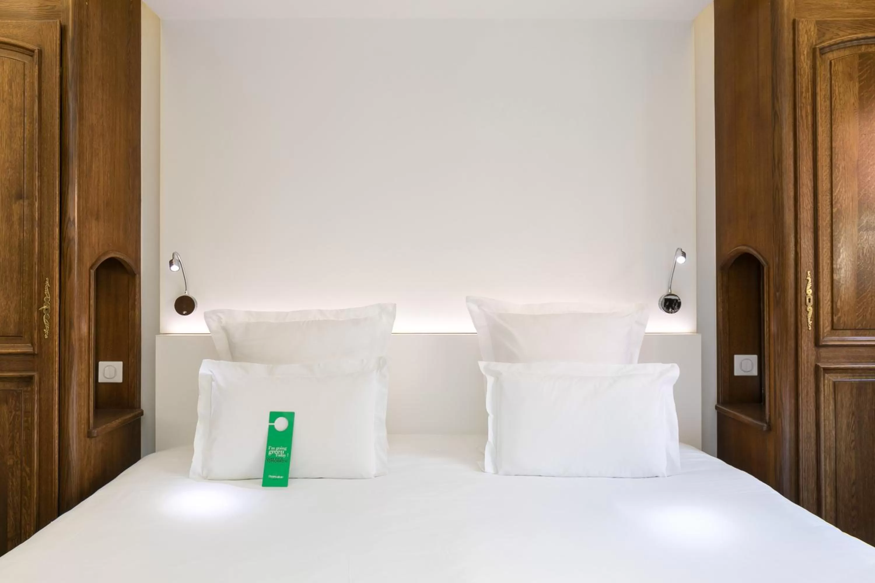 Bed in Hôtel de l'Europe by HappyCulture