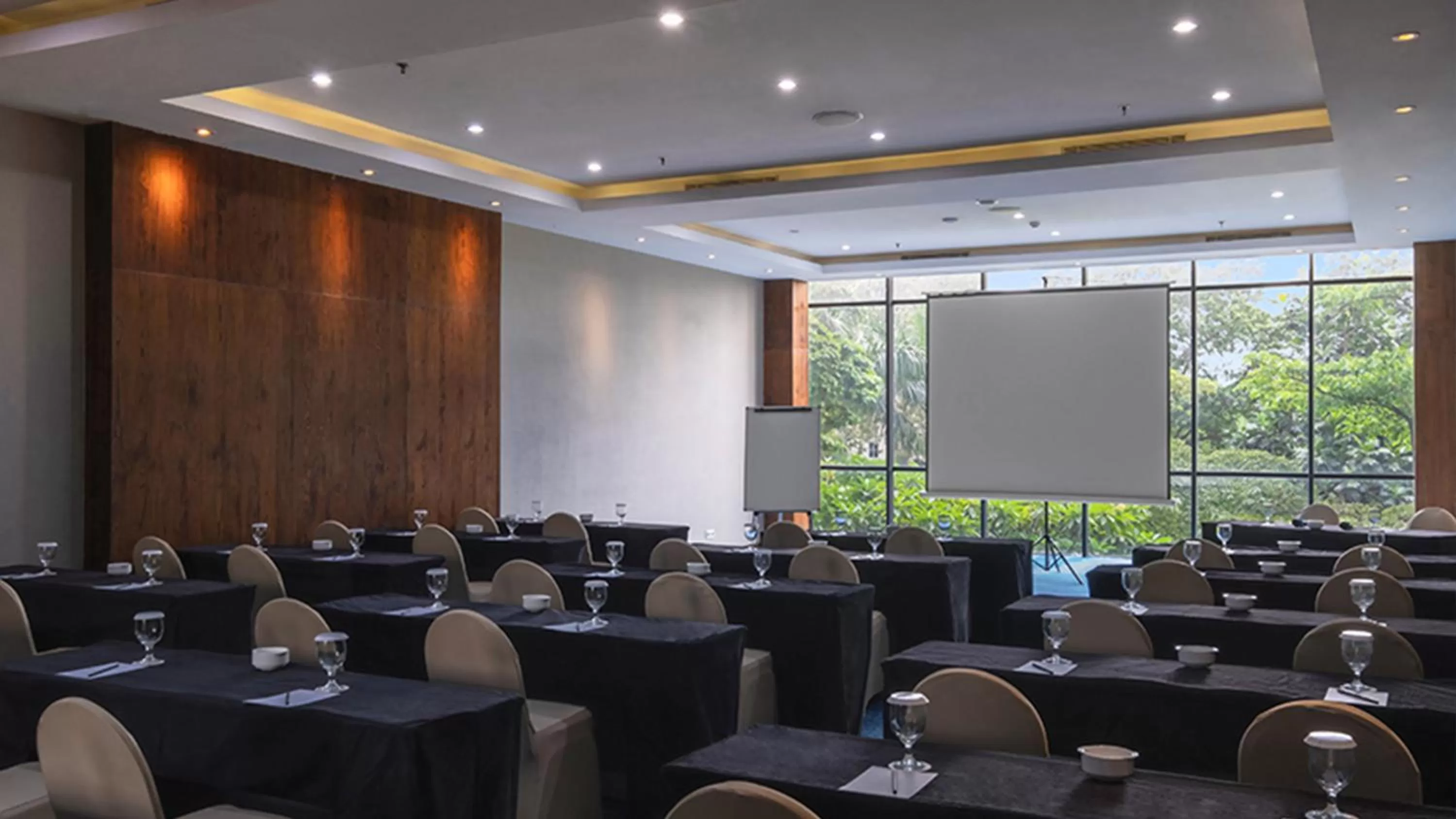 Meeting/conference room in Veranda Hotel Pakubuwono