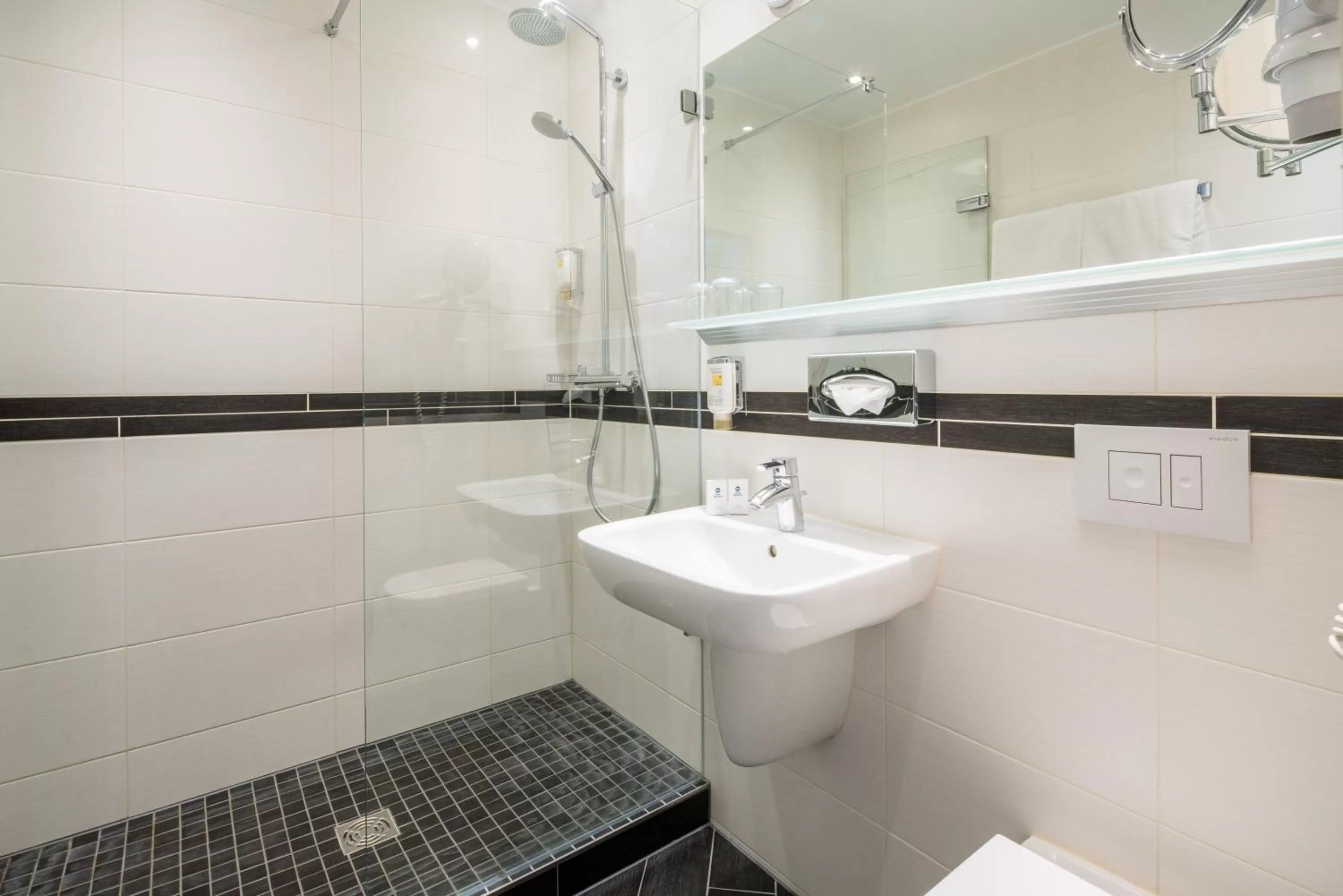 Photo of the whole room in Best Western Hotel Jena