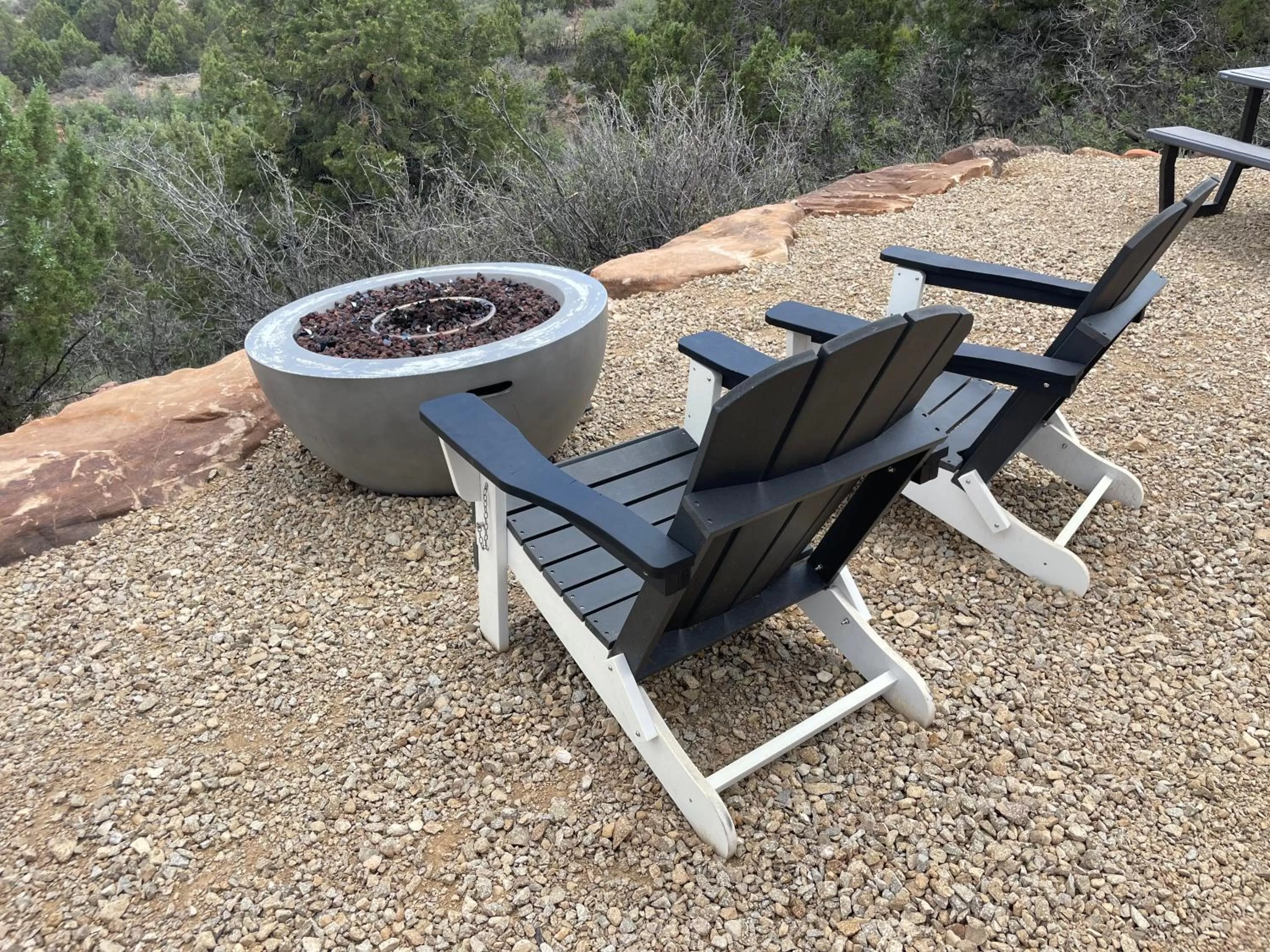 Seating area in Canyon Rim Domes - A Luxury Glamping Experience!!