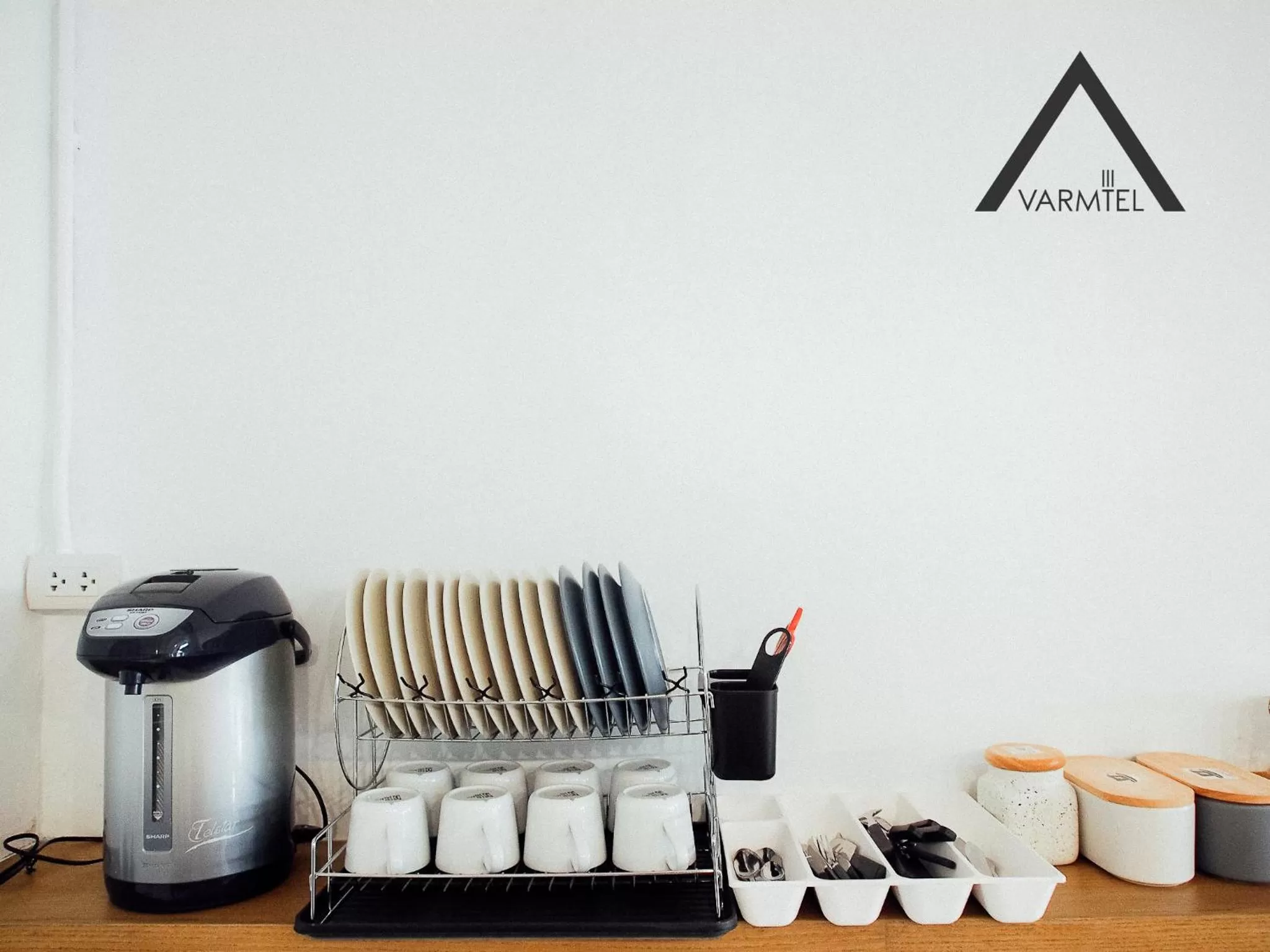 Property building in Varmtel