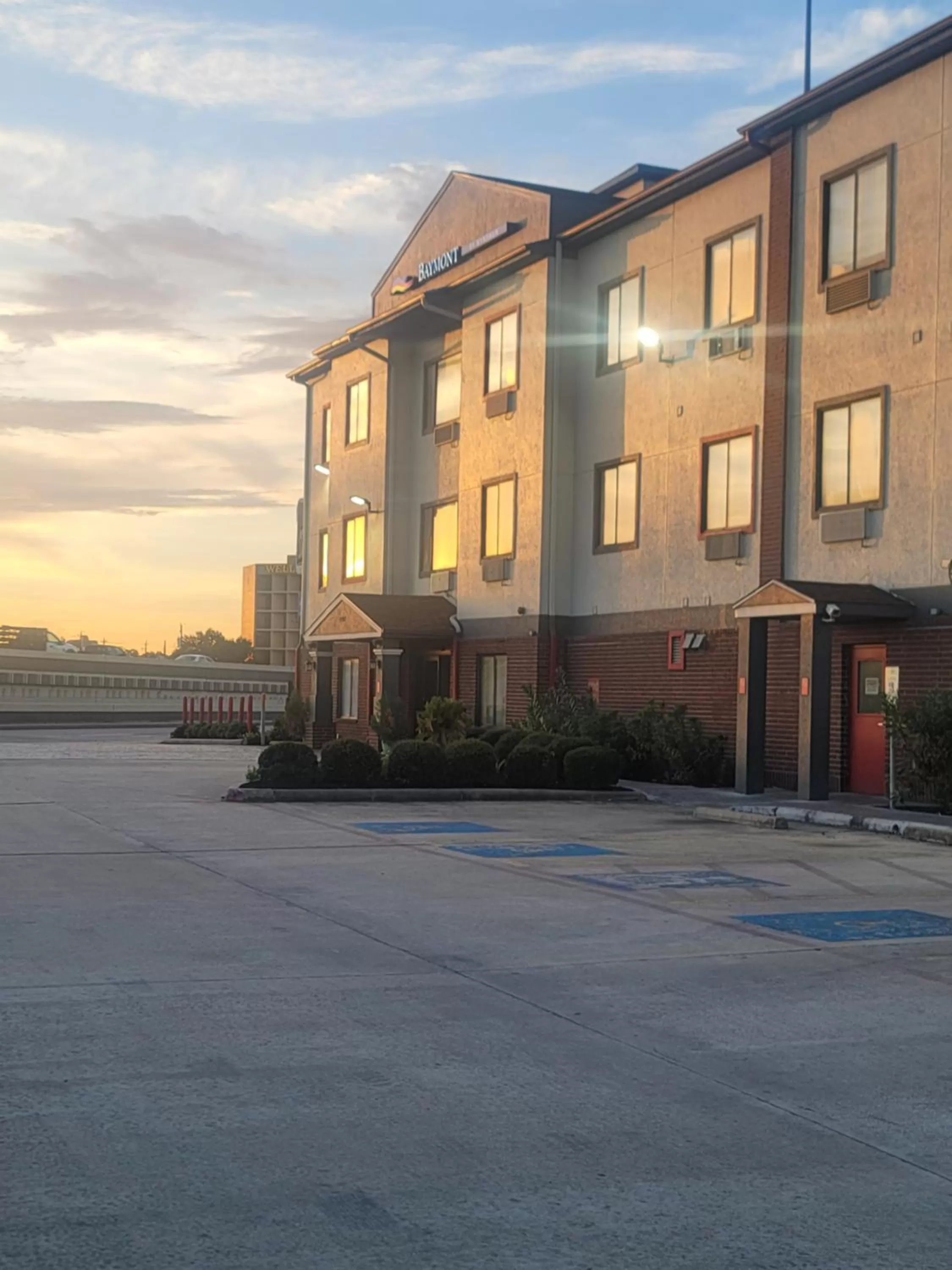 Property building in Baymont by Wyndham Houston Brookhollow