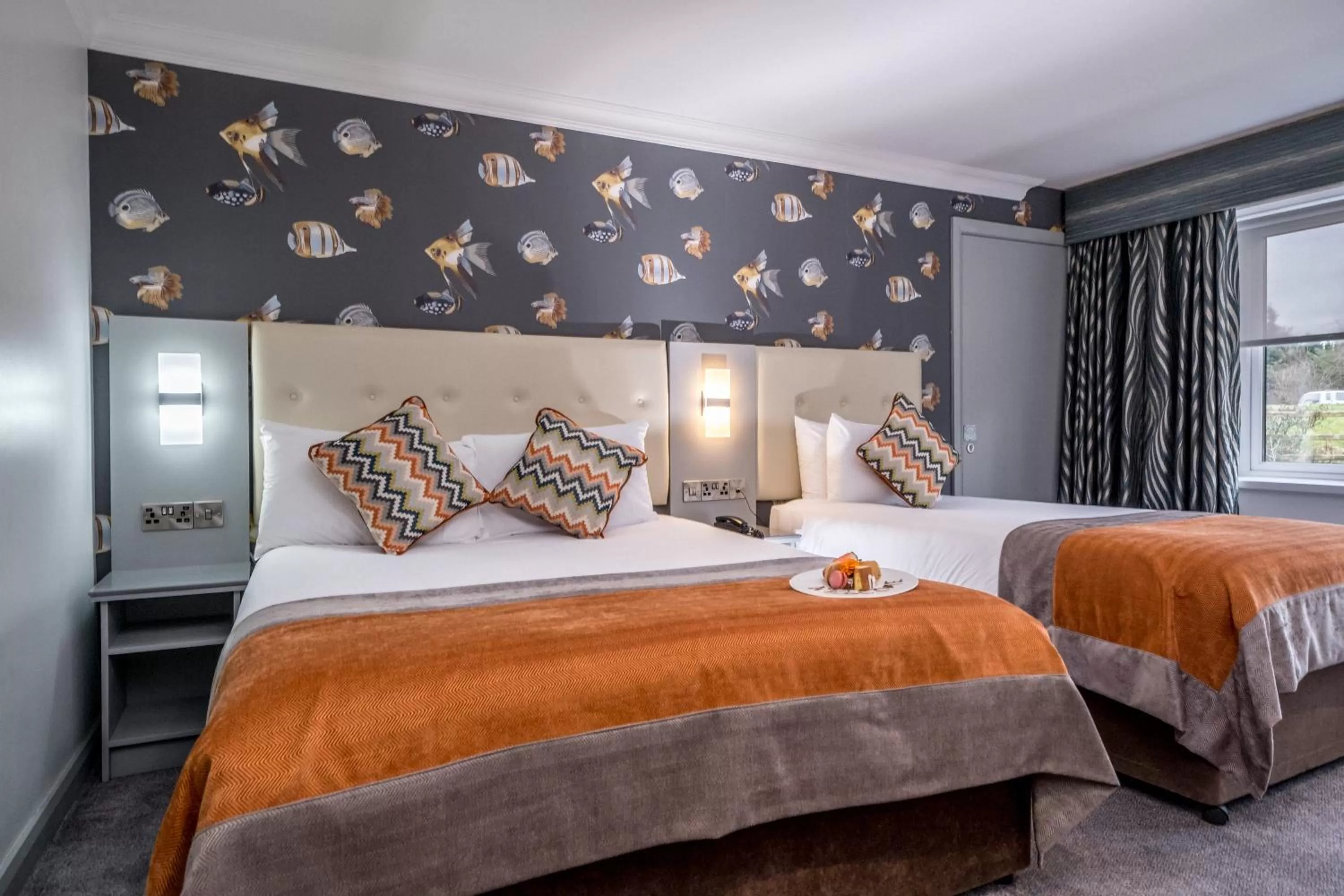 Bed in Best Western Plus White Horse Hotel